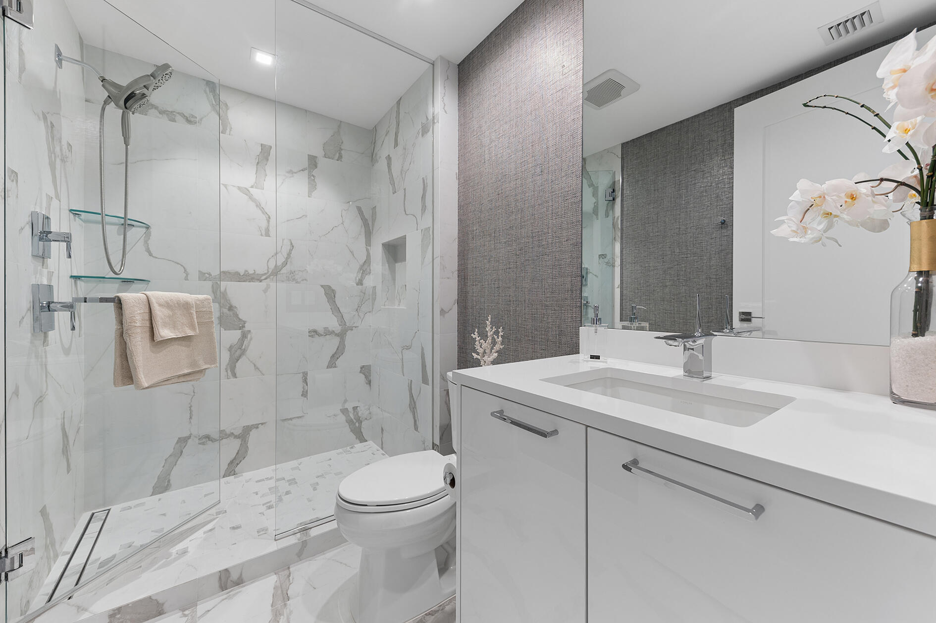 3730 N Ocean Drive 5c Property Photo 22