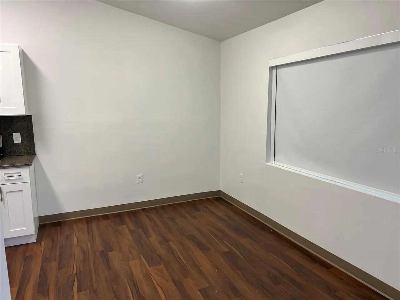 501 Ne 3rd Avenue Property Photo 3