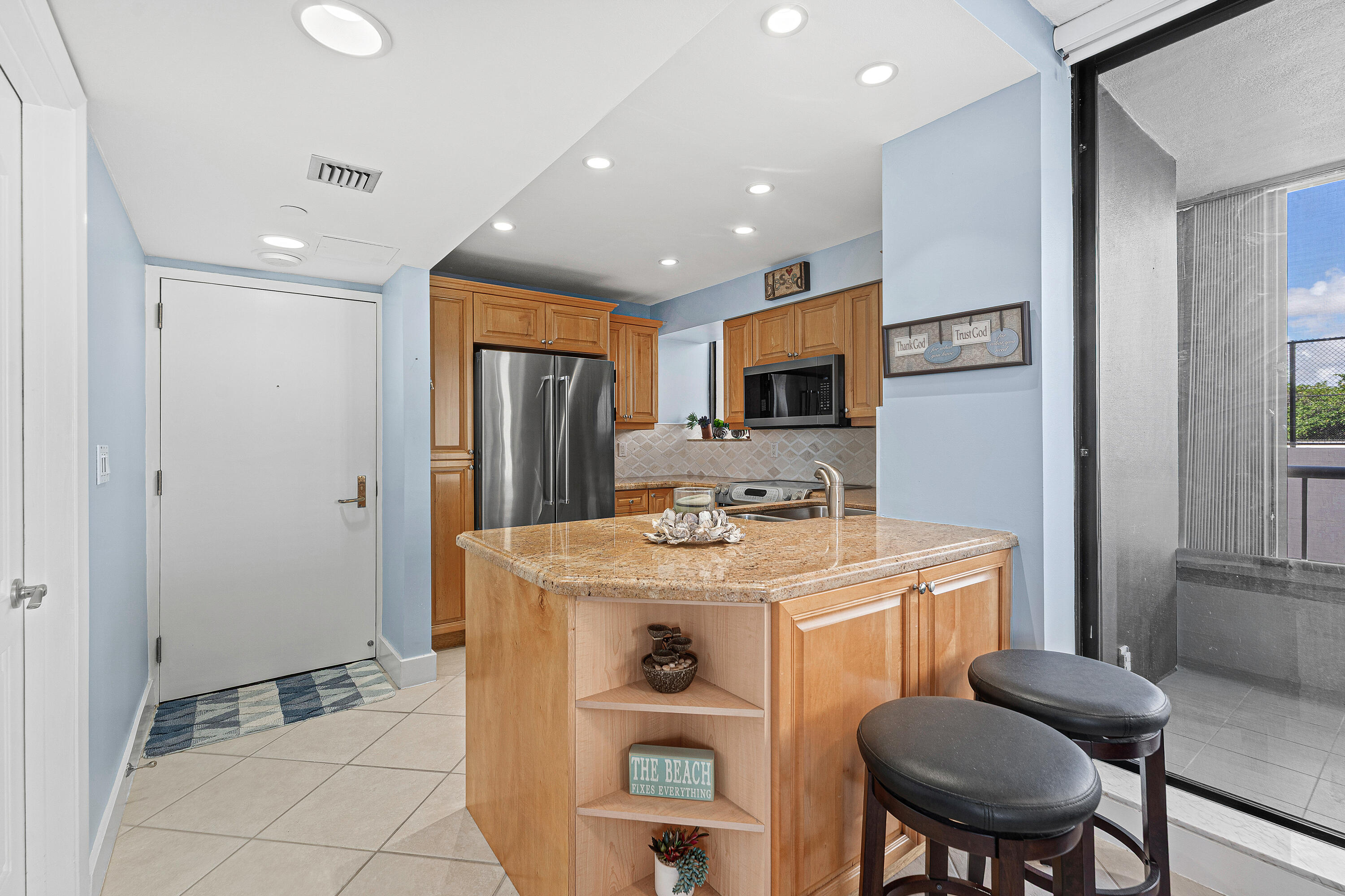 5250 N Ocean Drive 3n Property Photo 4