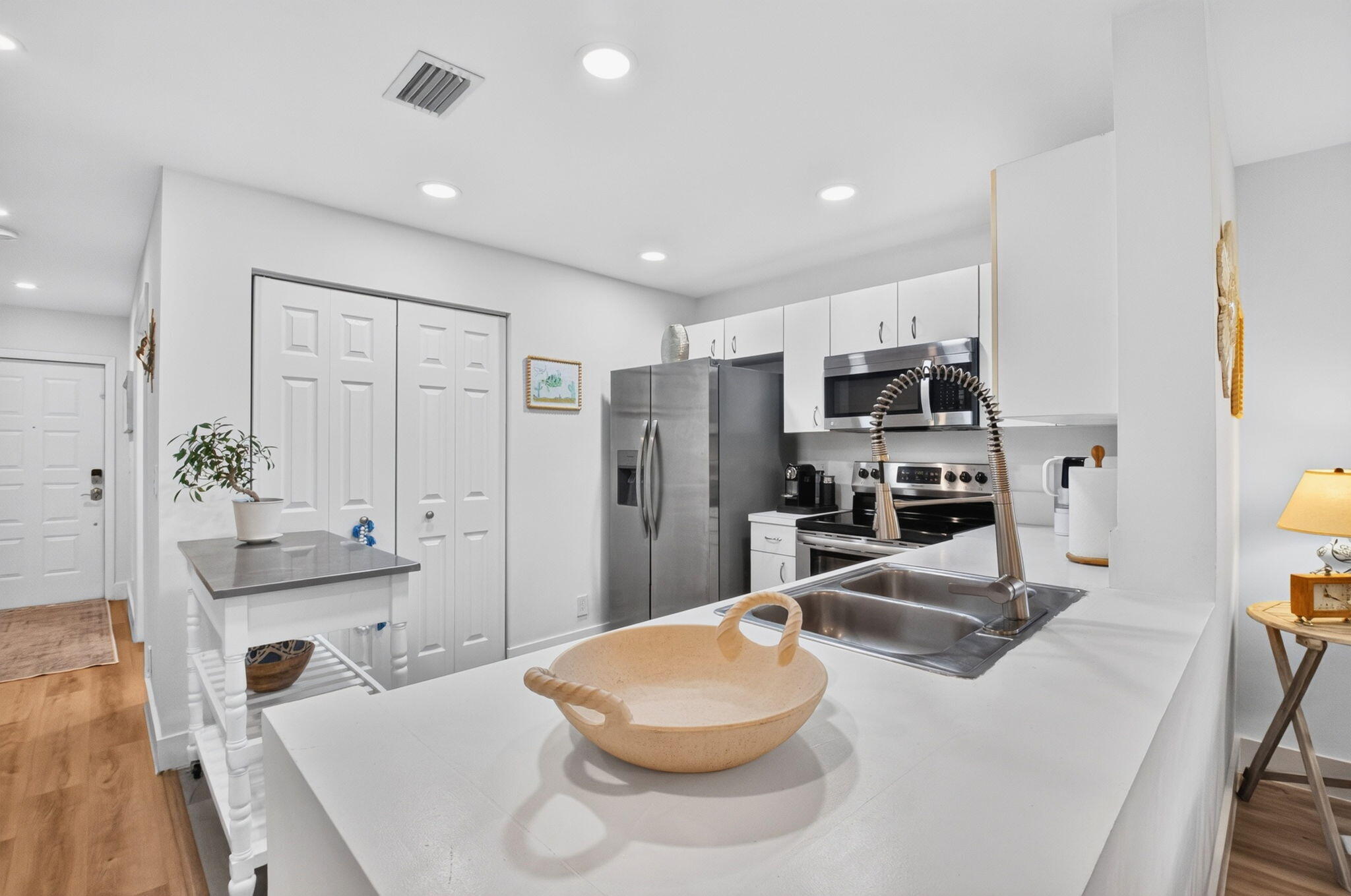 9854 Kamena Circle Property Photo 14