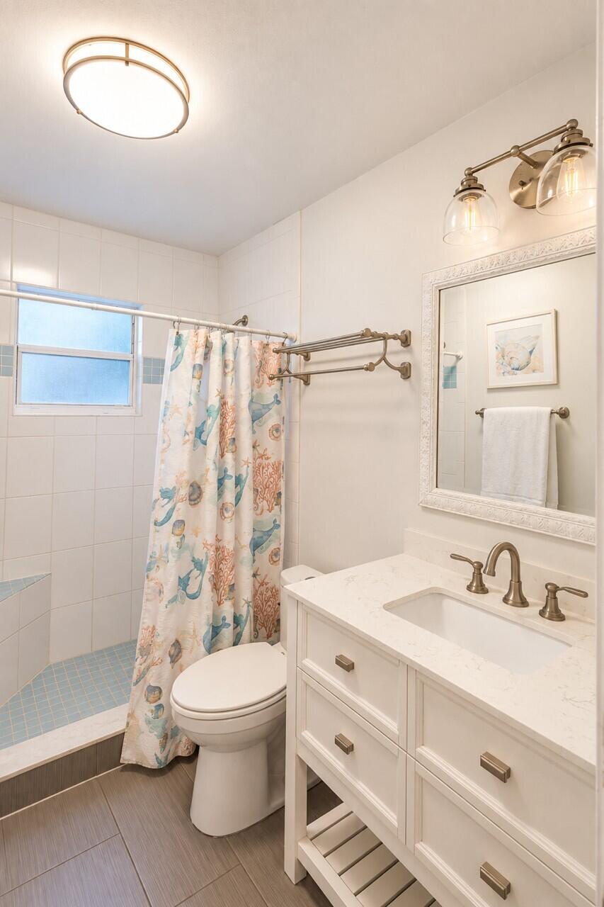 2120-2130 Ne Flamingo Terrace Property Photo 20