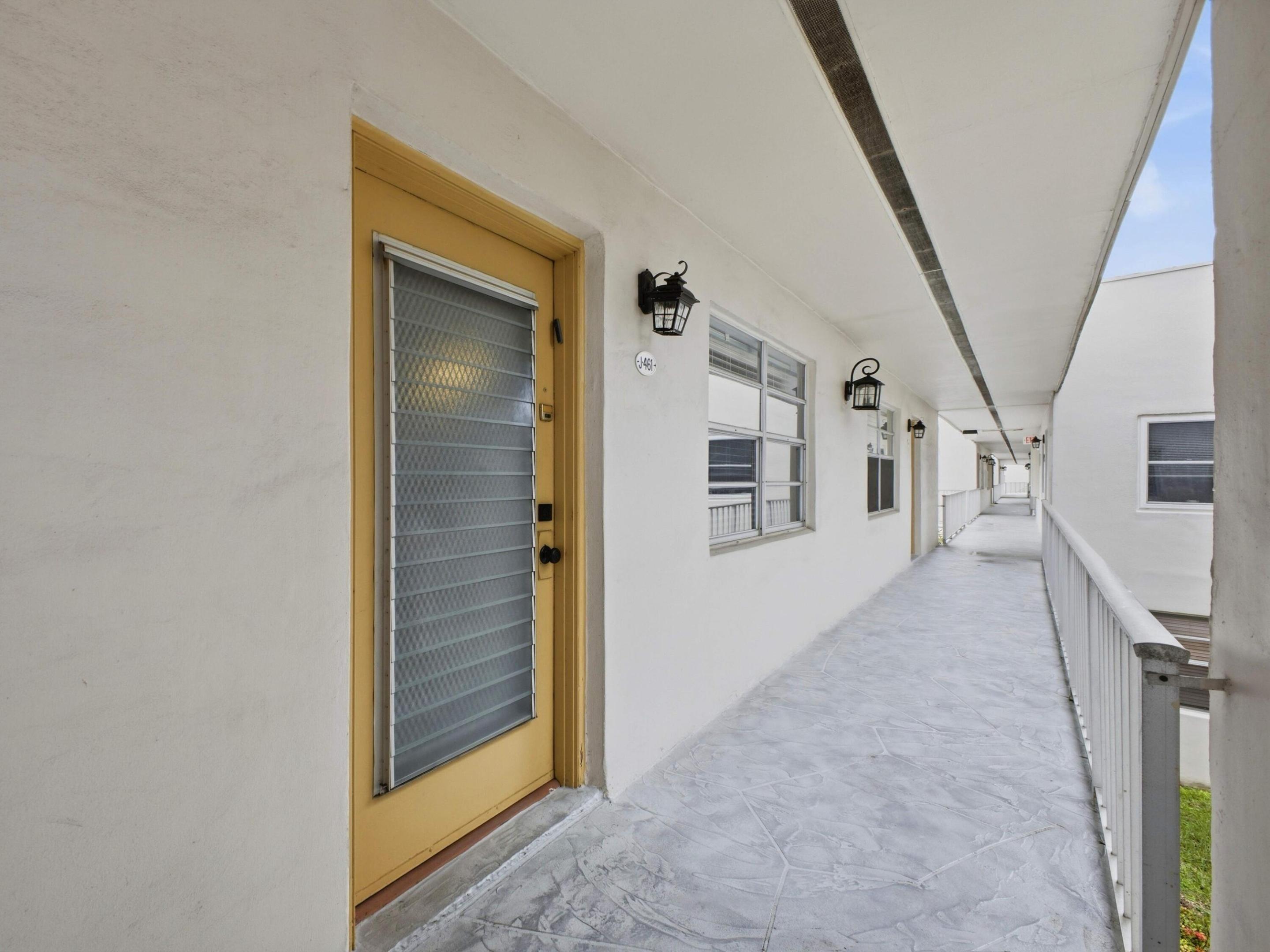 461 Capri J 461 Property Photo 10