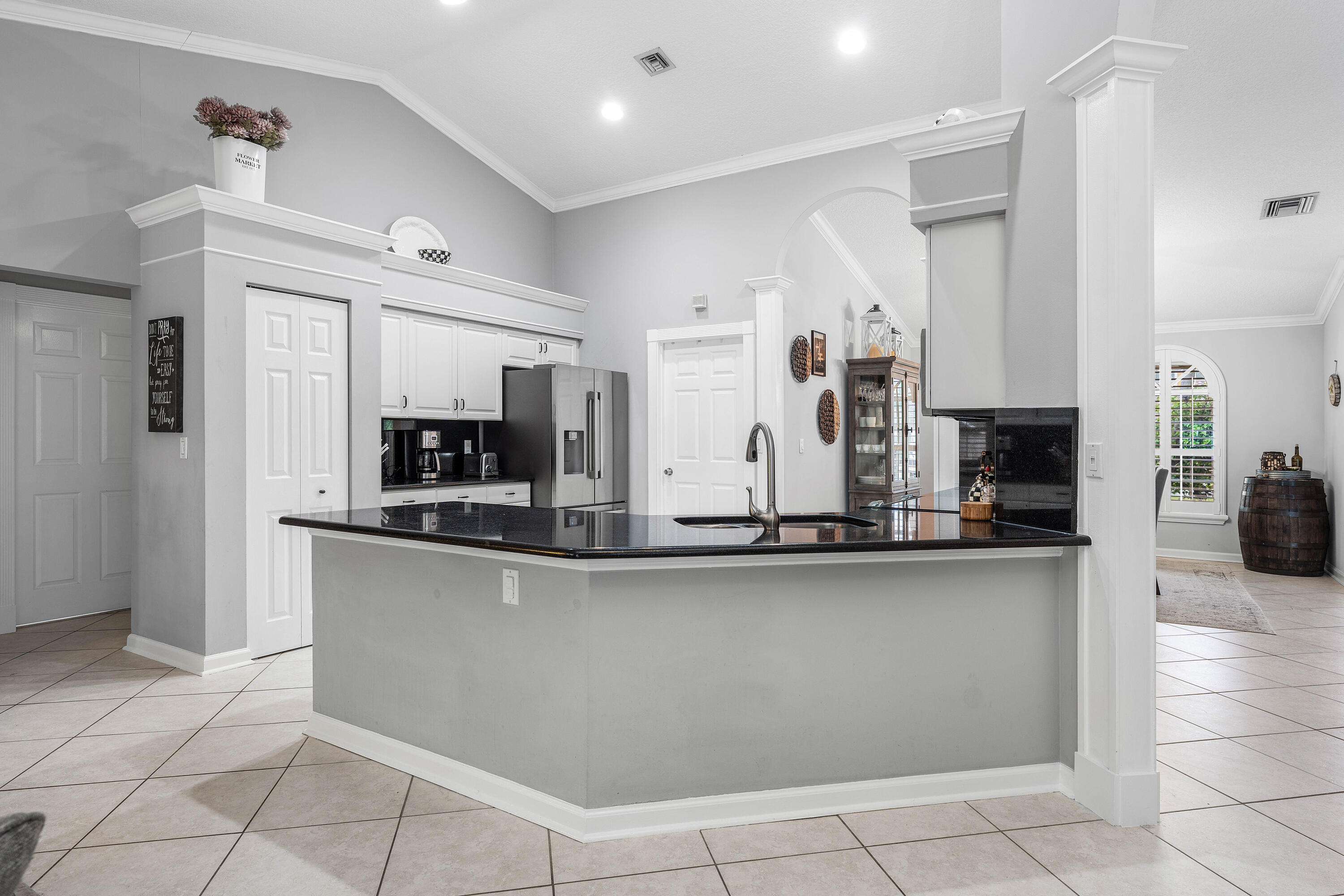 12685 Buckland Street Property Photo 12