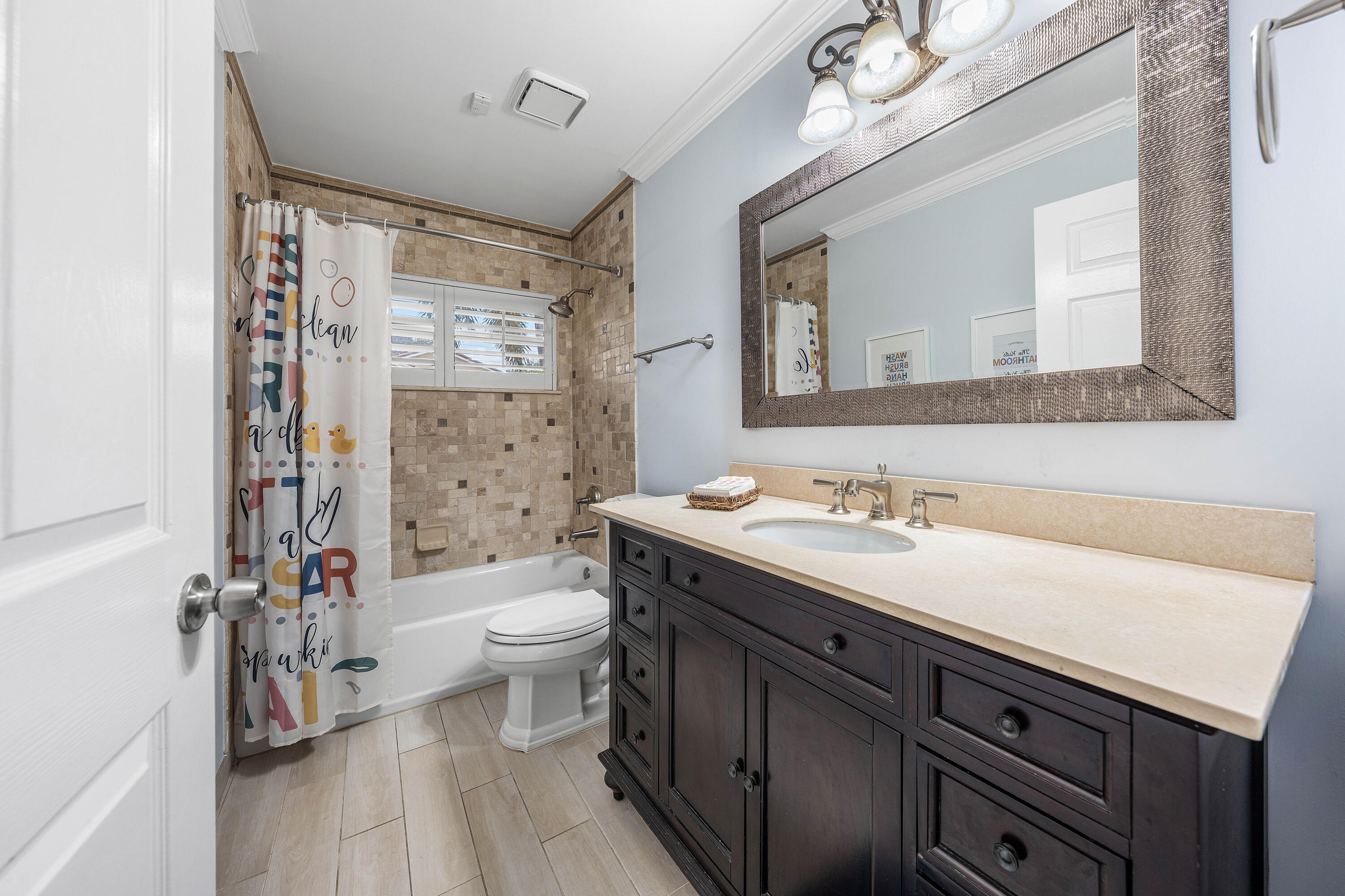 12685 Buckland Street Property Photo 24