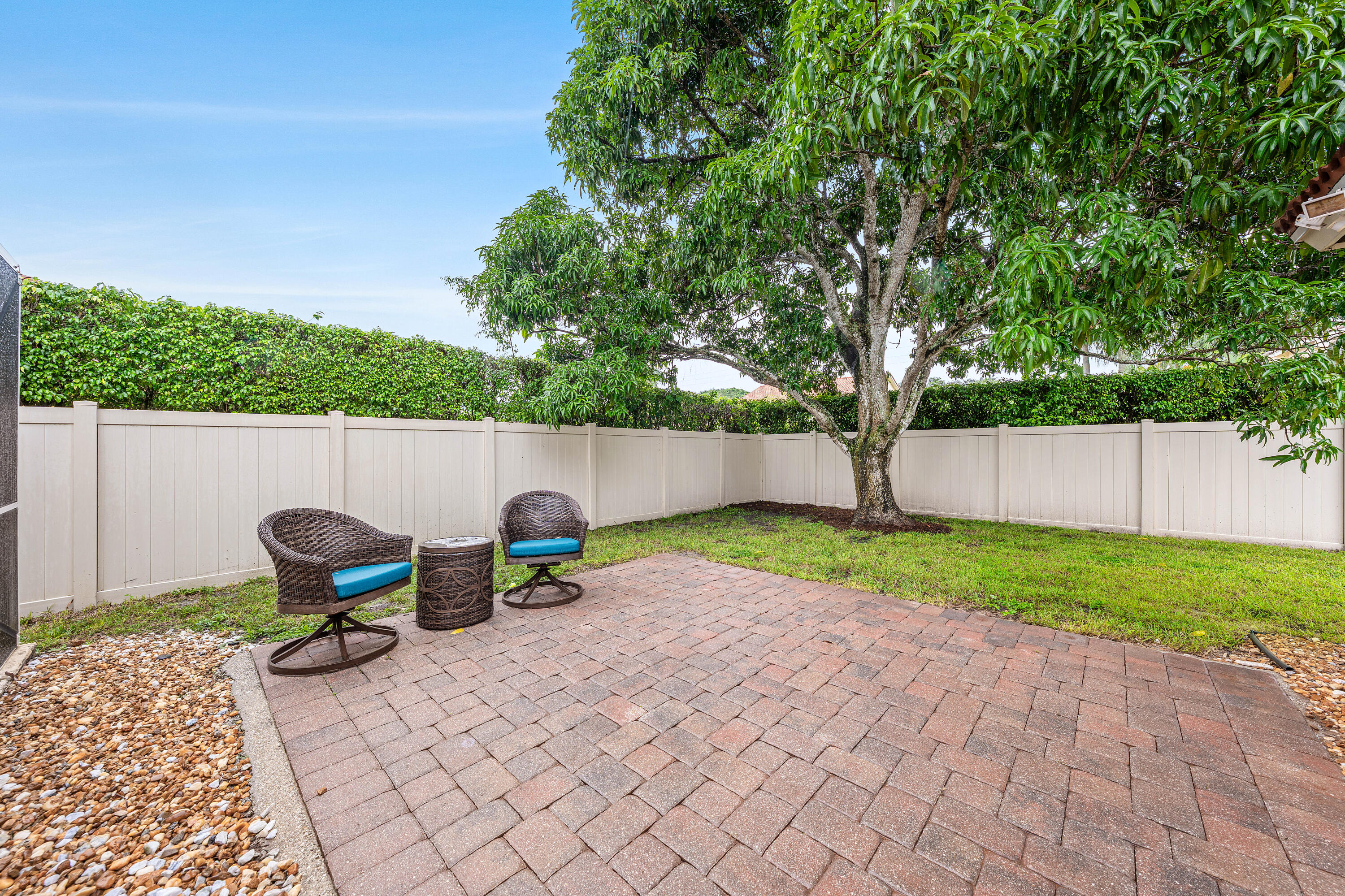 12685 Buckland Street Property Photo 31