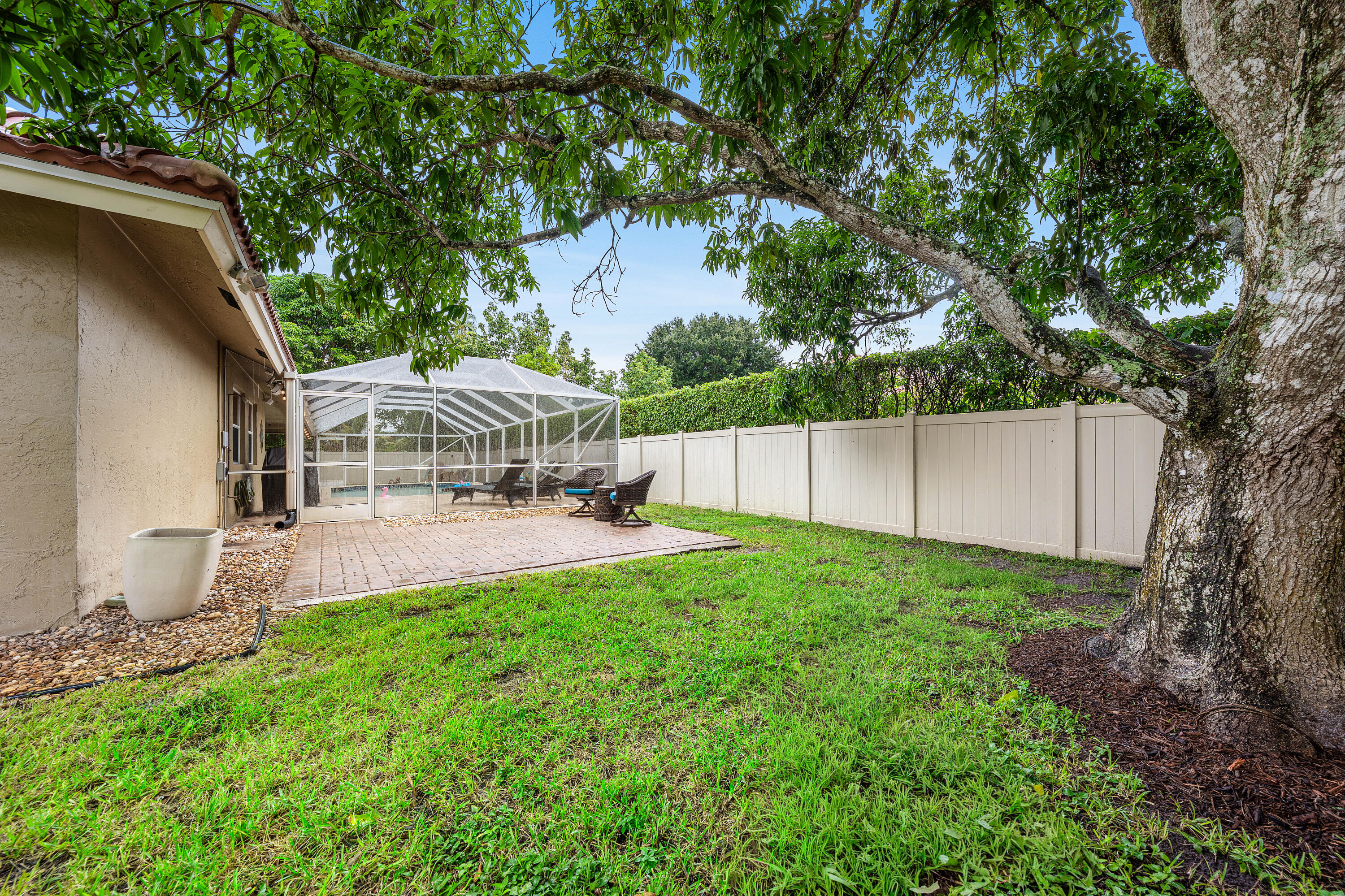 12685 Buckland Street Property Photo 32
