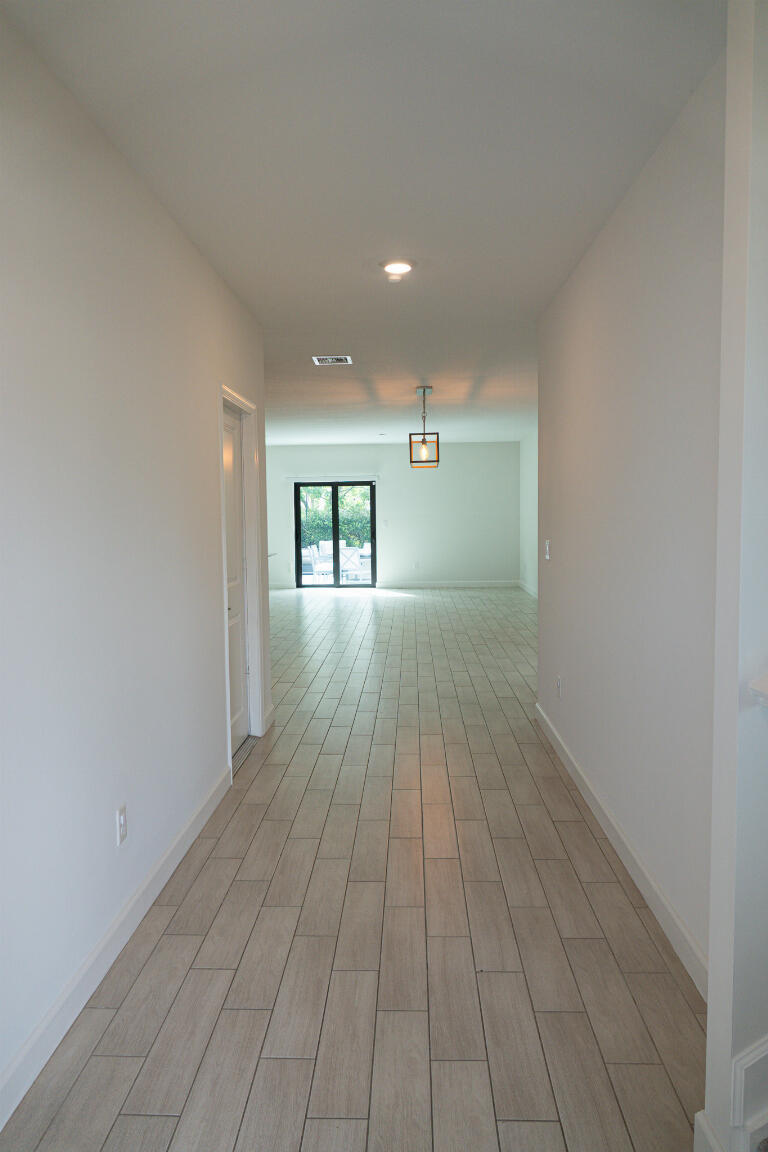 6060 Stonecrest Court Property Photo 3