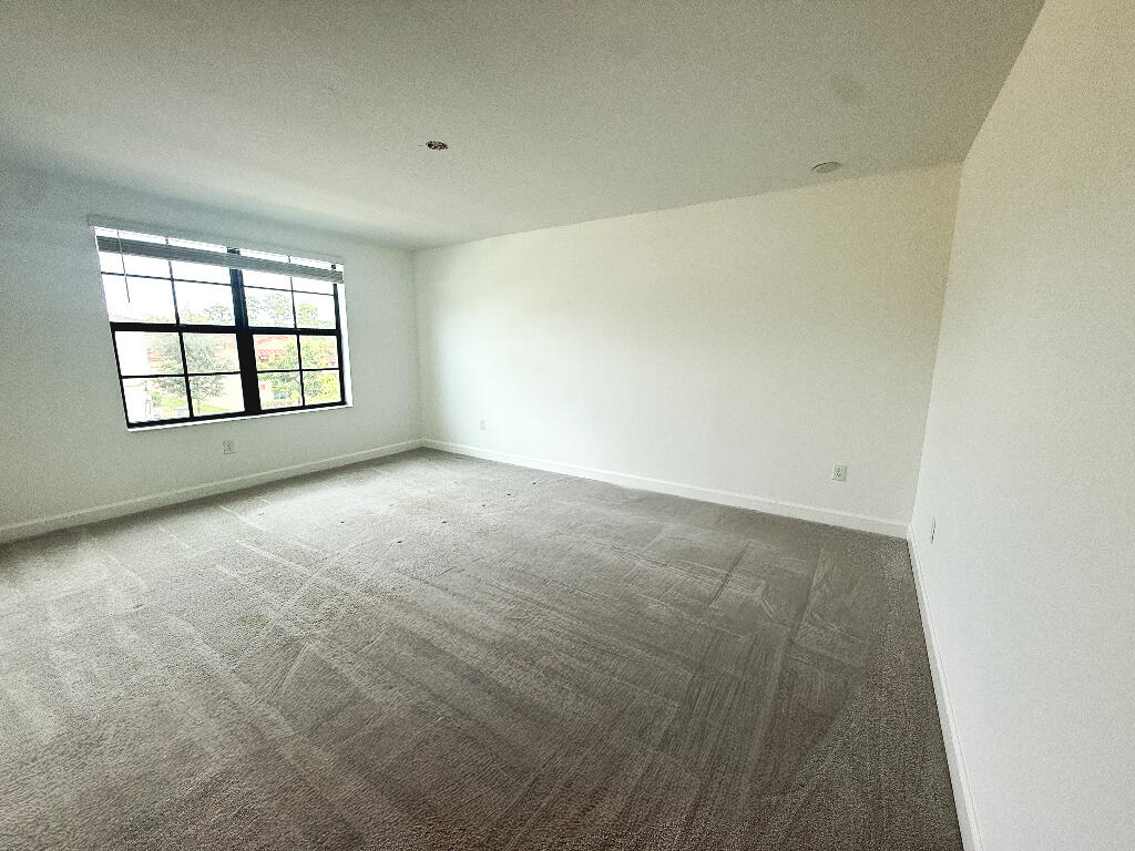 6060 Stonecrest Court Property Photo 15