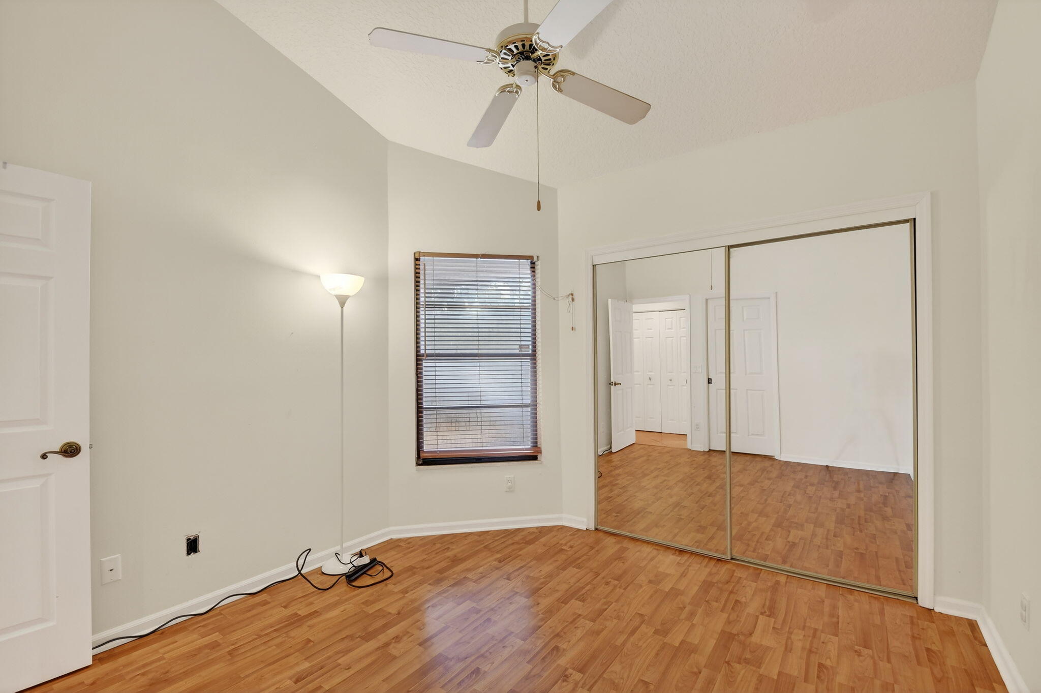 2303 Landings Boulevard Property Photo 24