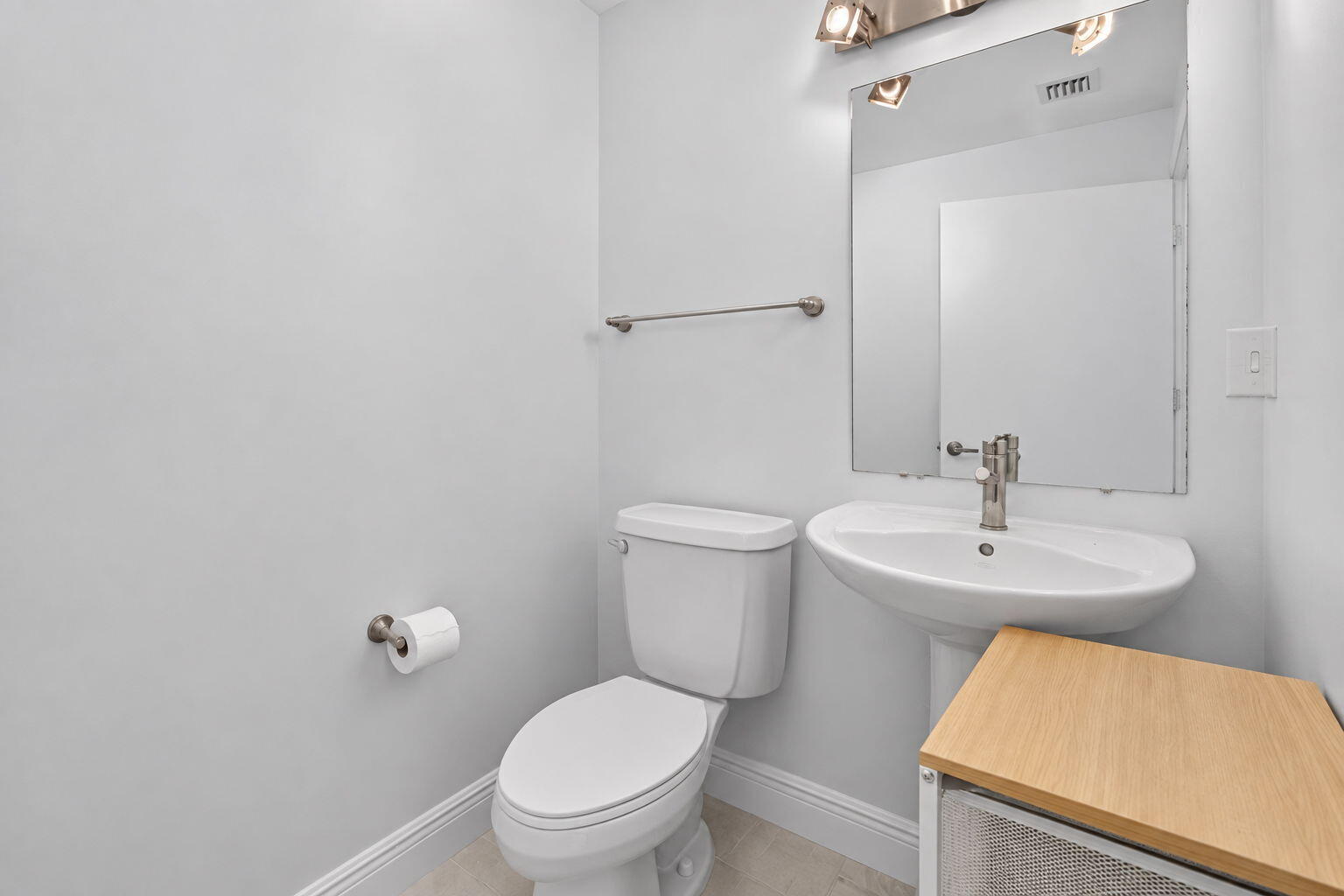 601 Ne 36th Street 1008 Property Photo 15