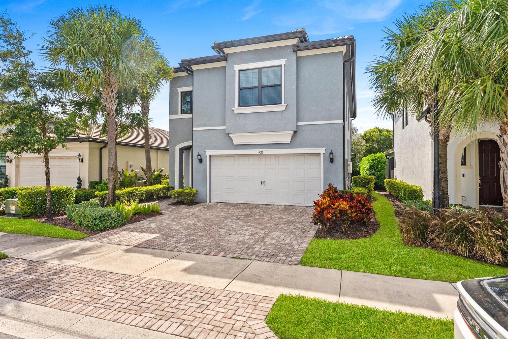 4617 Pinehurst Trail E Property Photo 1