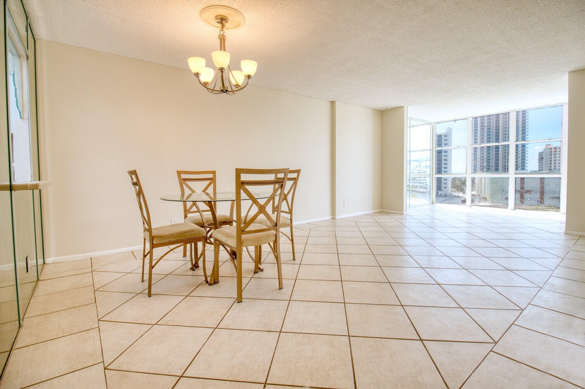 800 Parkview Drive 826 Property Photo 6