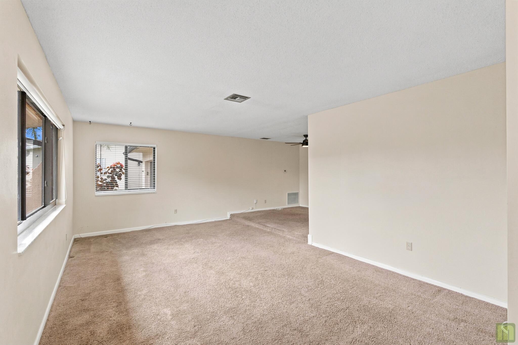 821 Nw 42nd Avenue Property Photo 9
