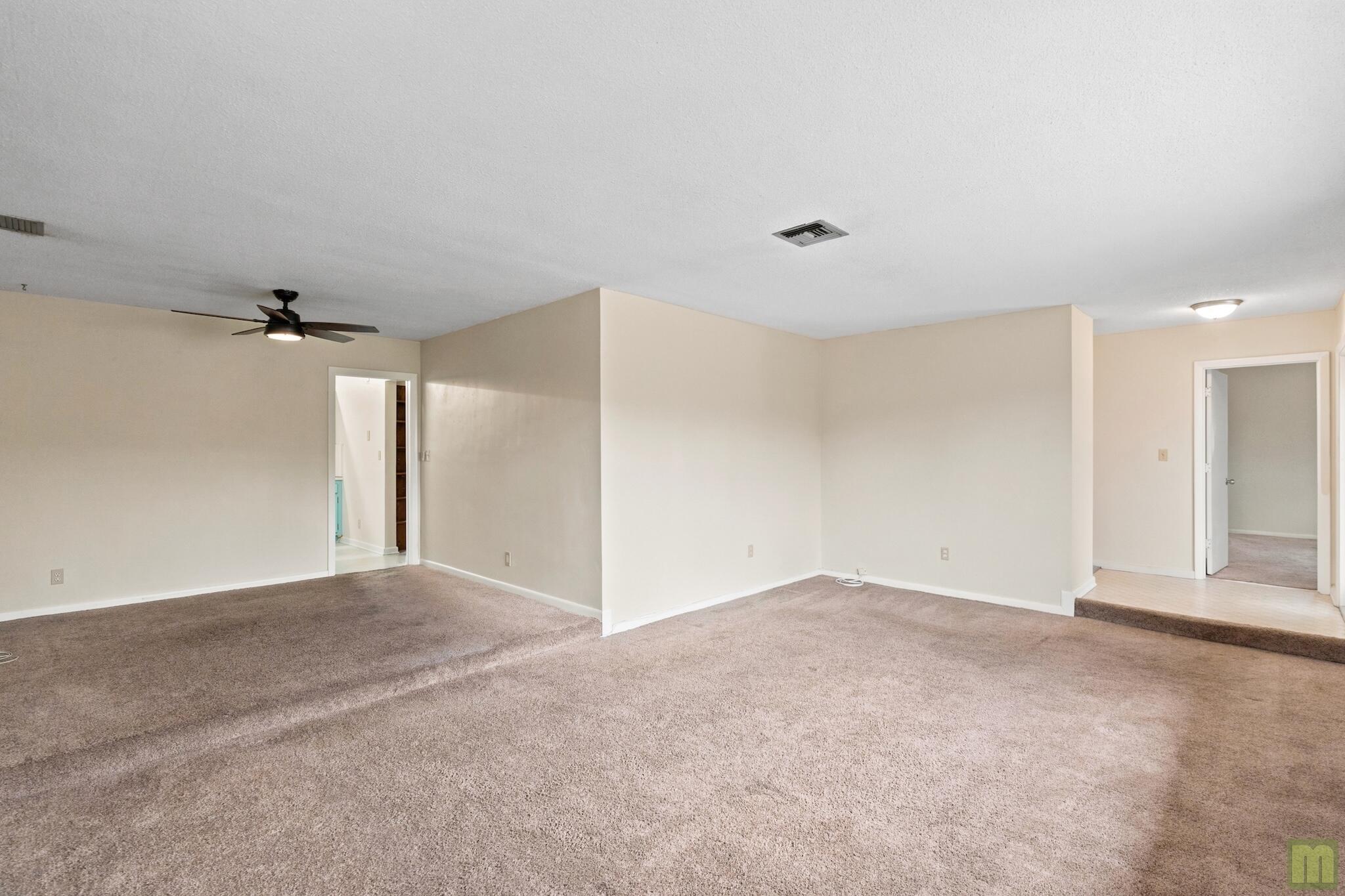 821 Nw 42nd Avenue Property Photo 11