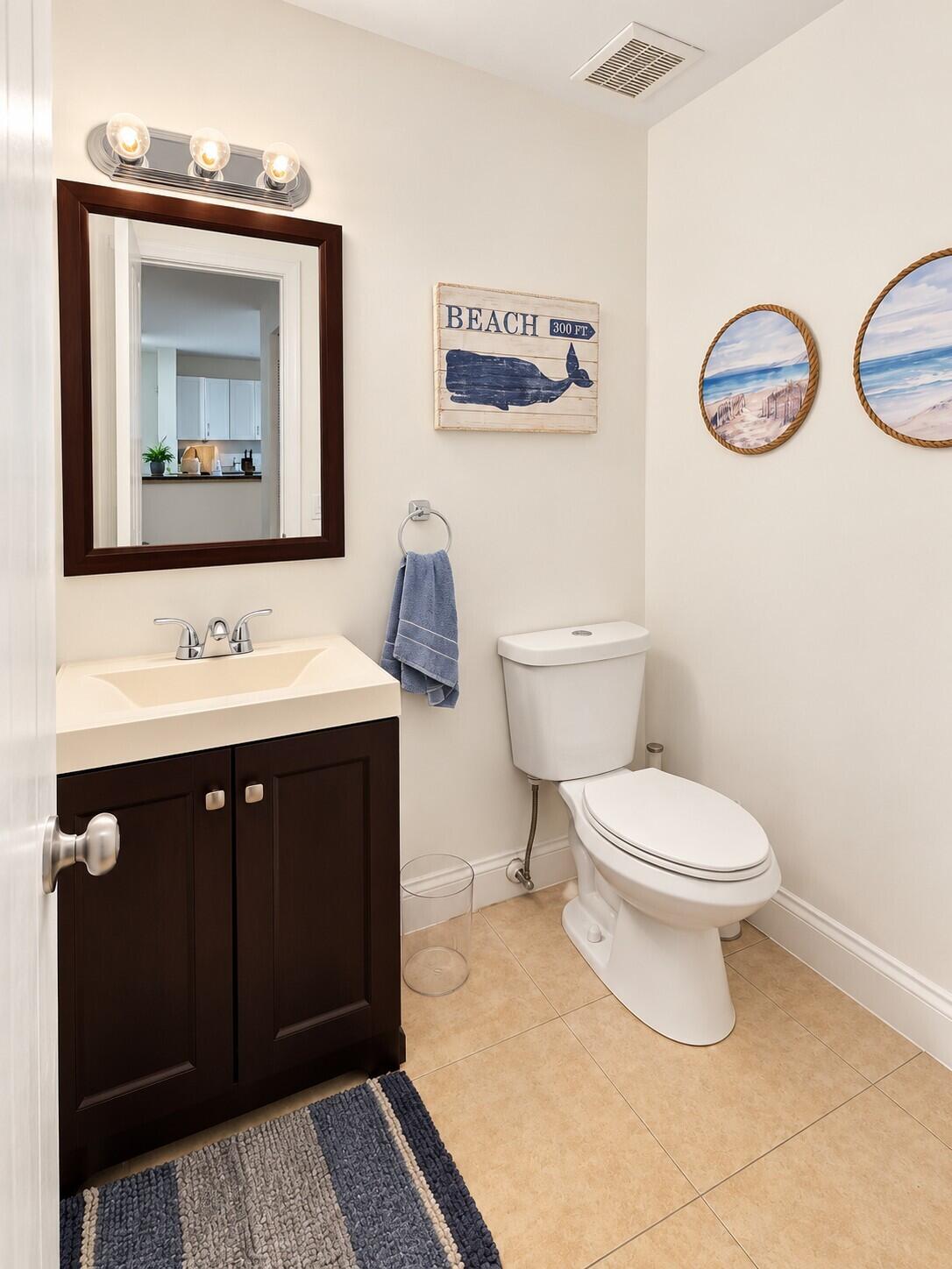 250 Lakeside Circle Property Photo 6