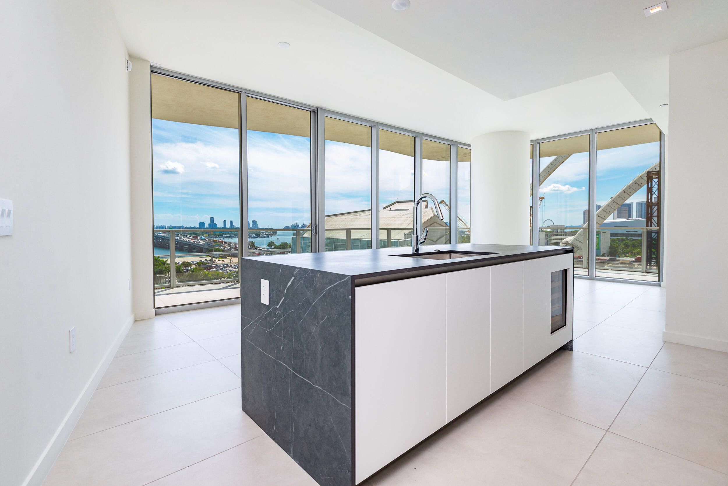 1400 Biscayne Boulevard 901 Property Photo 3