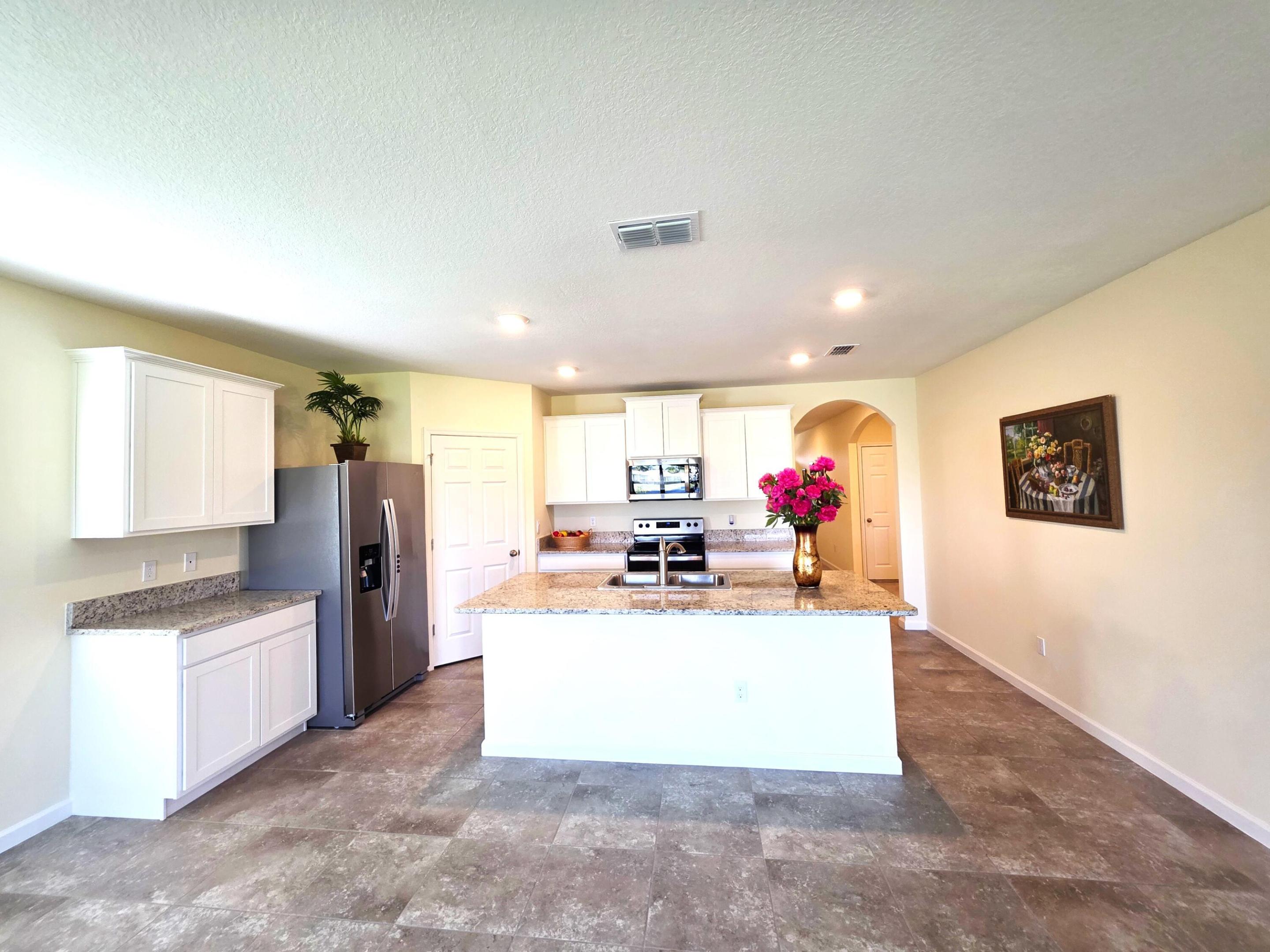 6580 Canterbridge Drive Property Photo 5