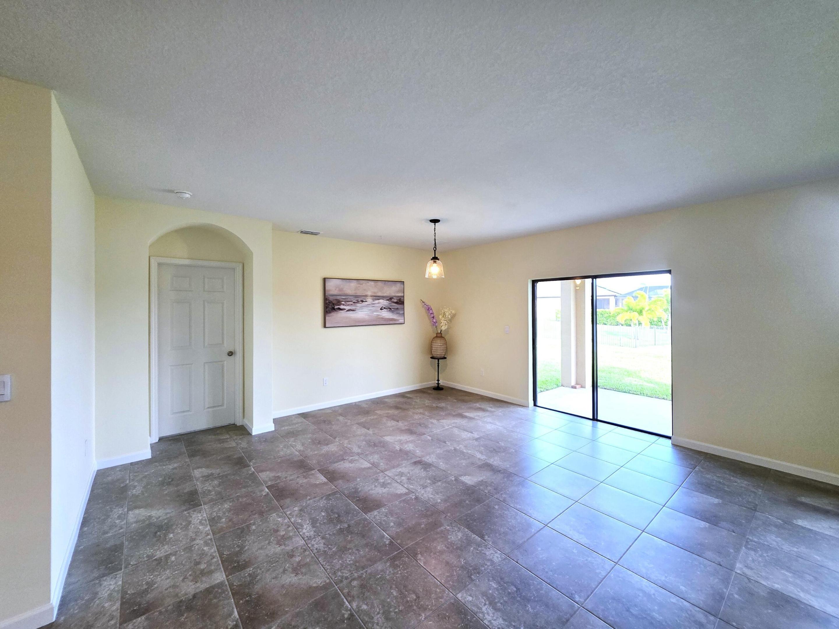6580 Canterbridge Drive Property Photo 13