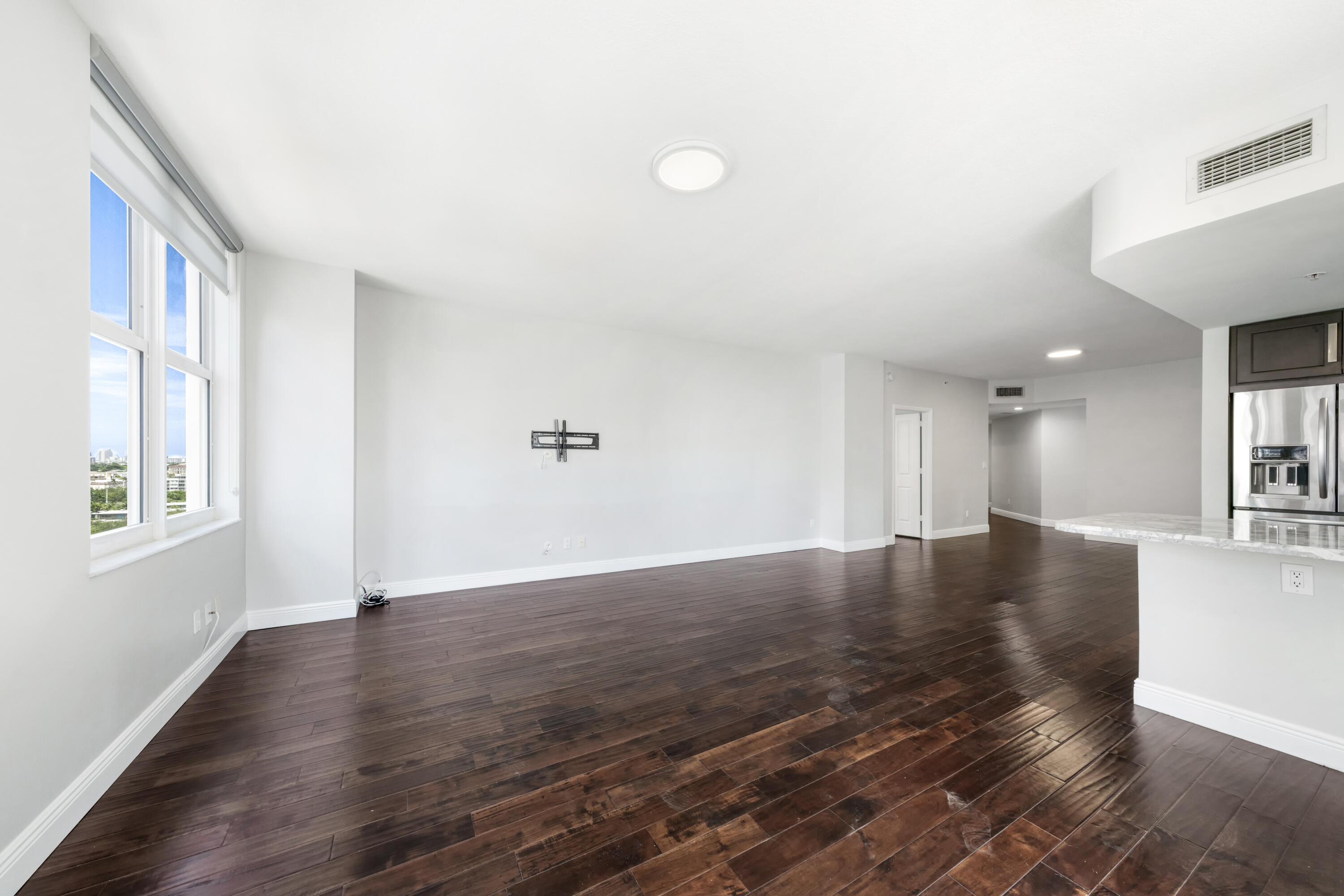 511 Se 5th Avenue 1116 Property Photo 12