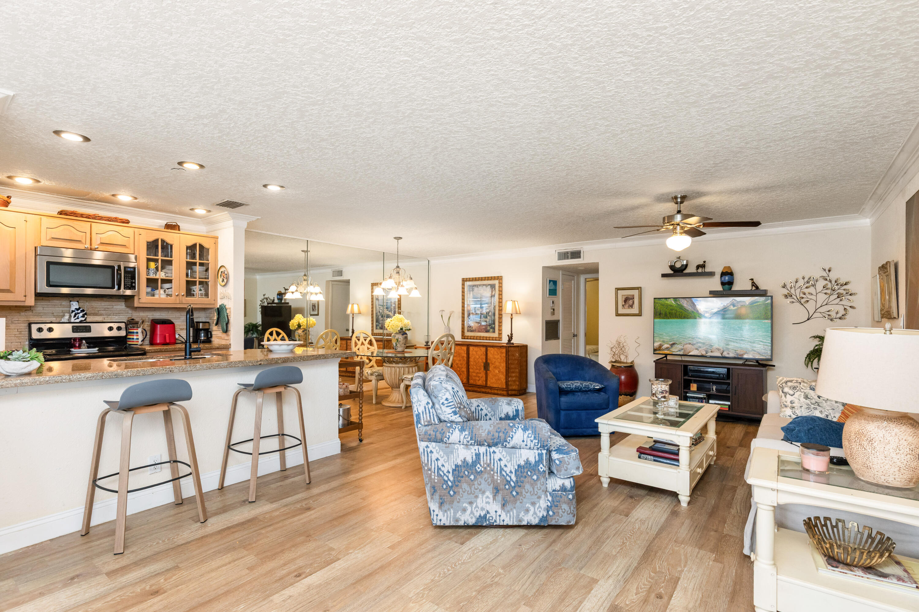 420 High Point Drive C Property Photo 5