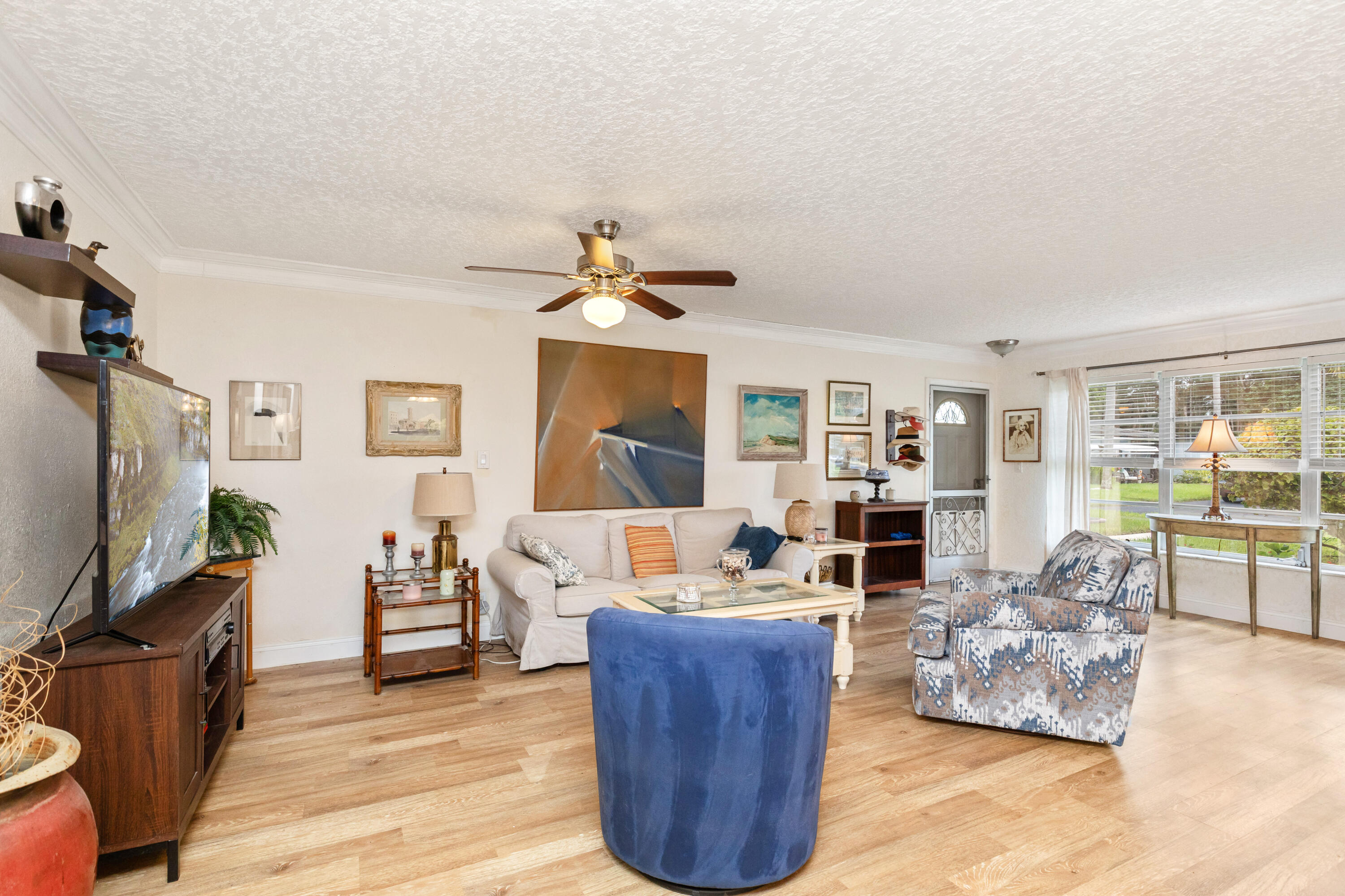 420 High Point Drive C Property Photo 12