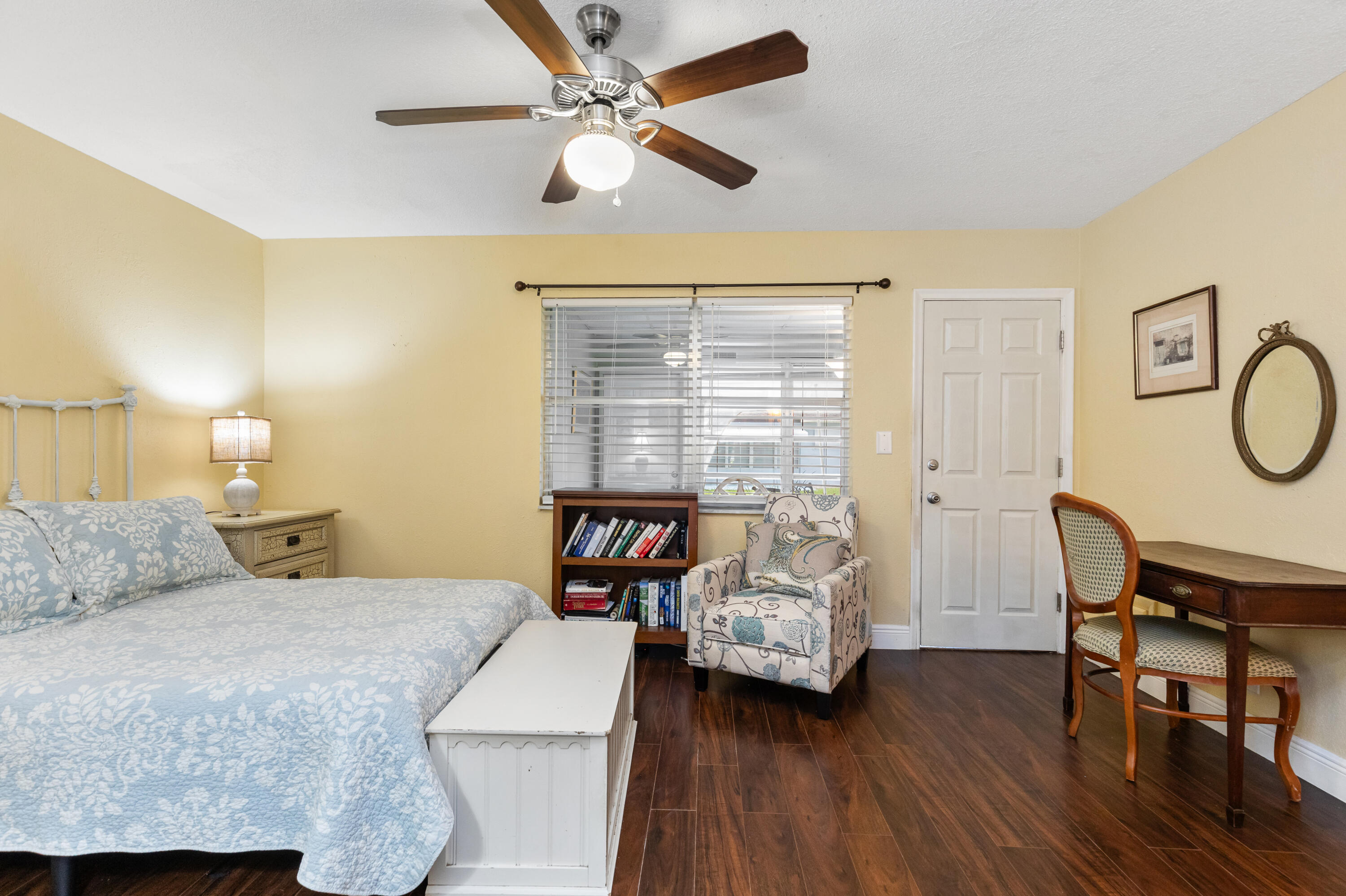 420 High Point Drive C Property Photo 20