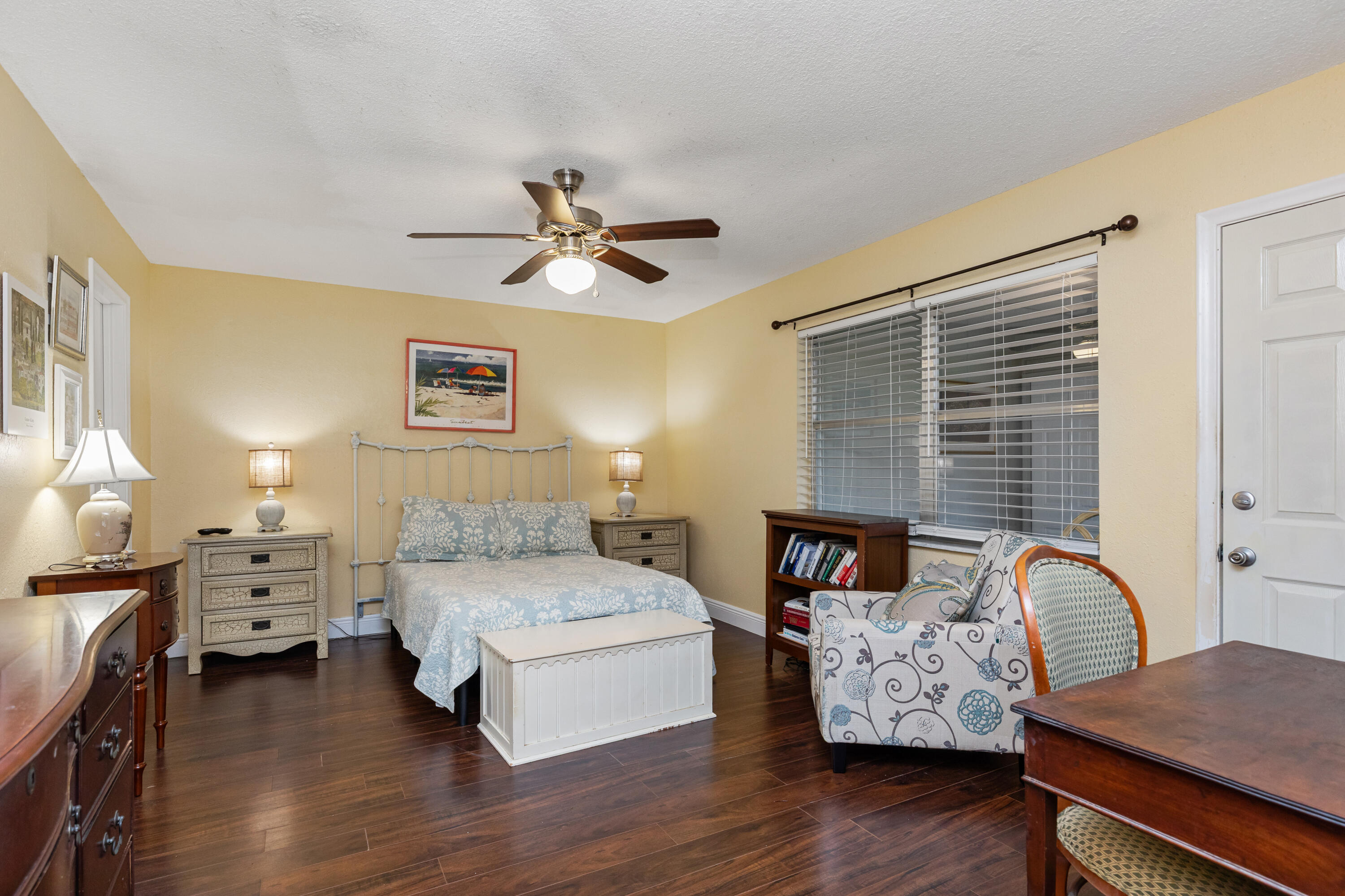 420 High Point Drive C Property Photo 21