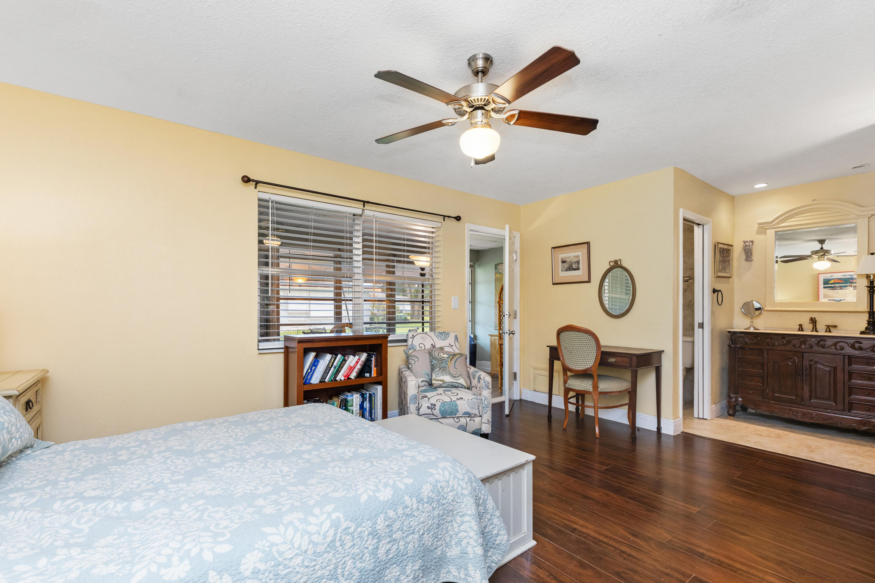 420 High Point Drive C Property Photo 22