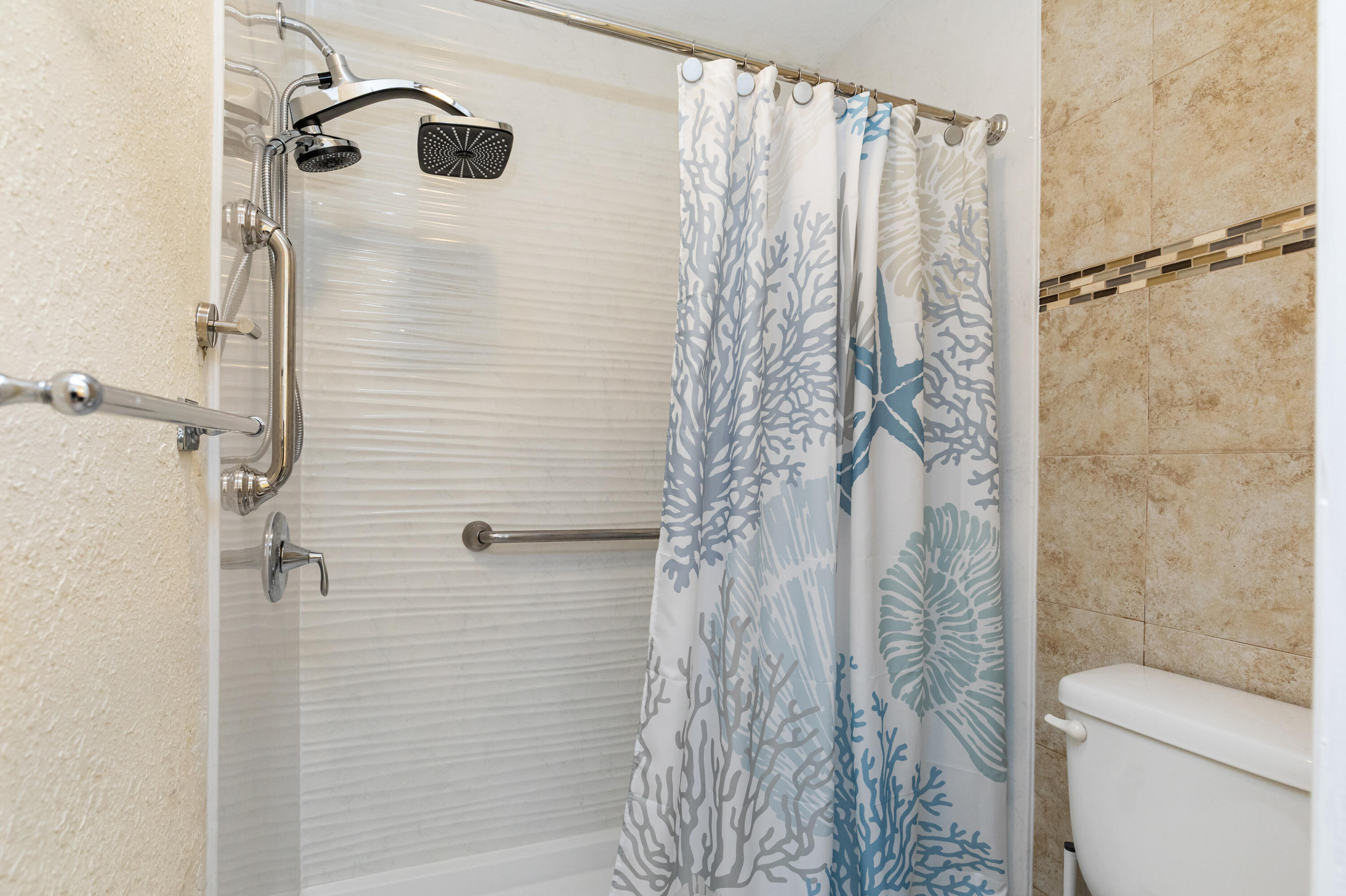 420 High Point Drive C Property Photo 24