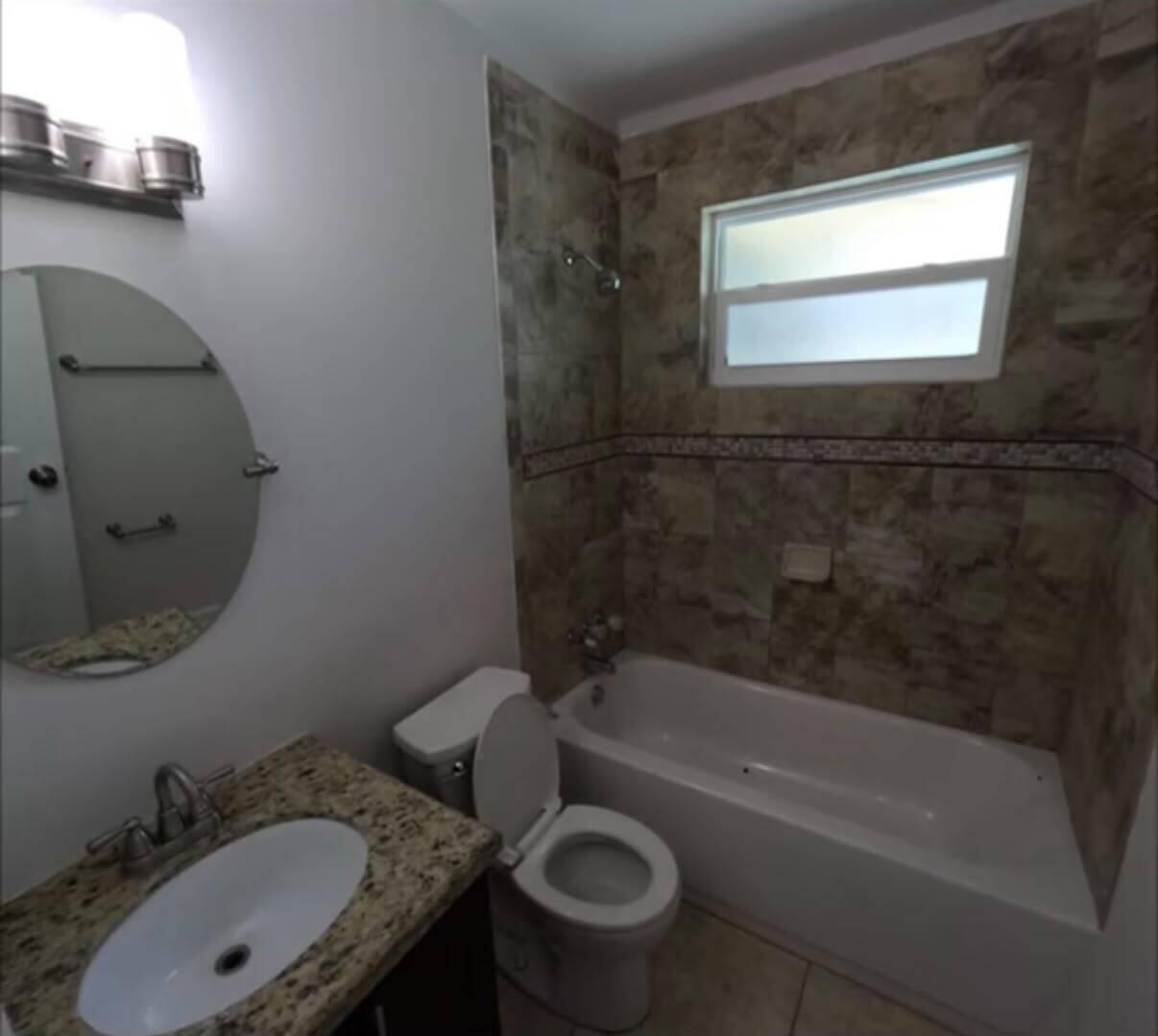 6170 Harding Street Property Photo 7
