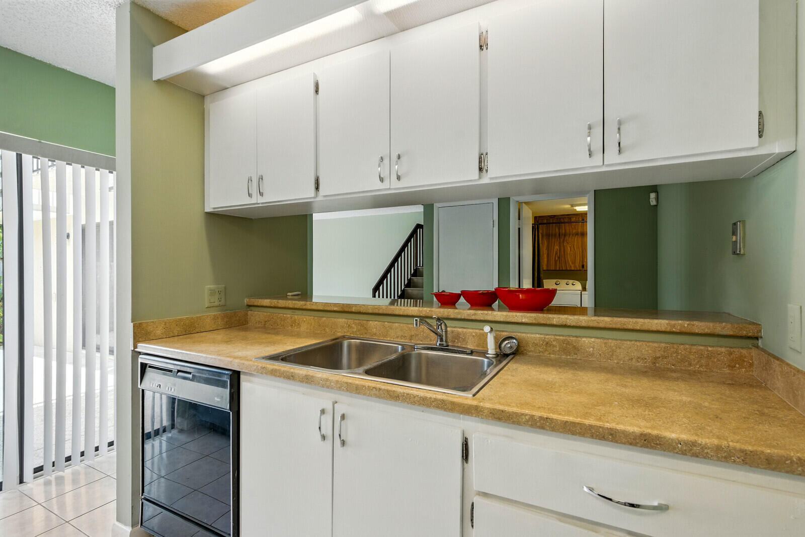 622 6th Way Property Photo 13