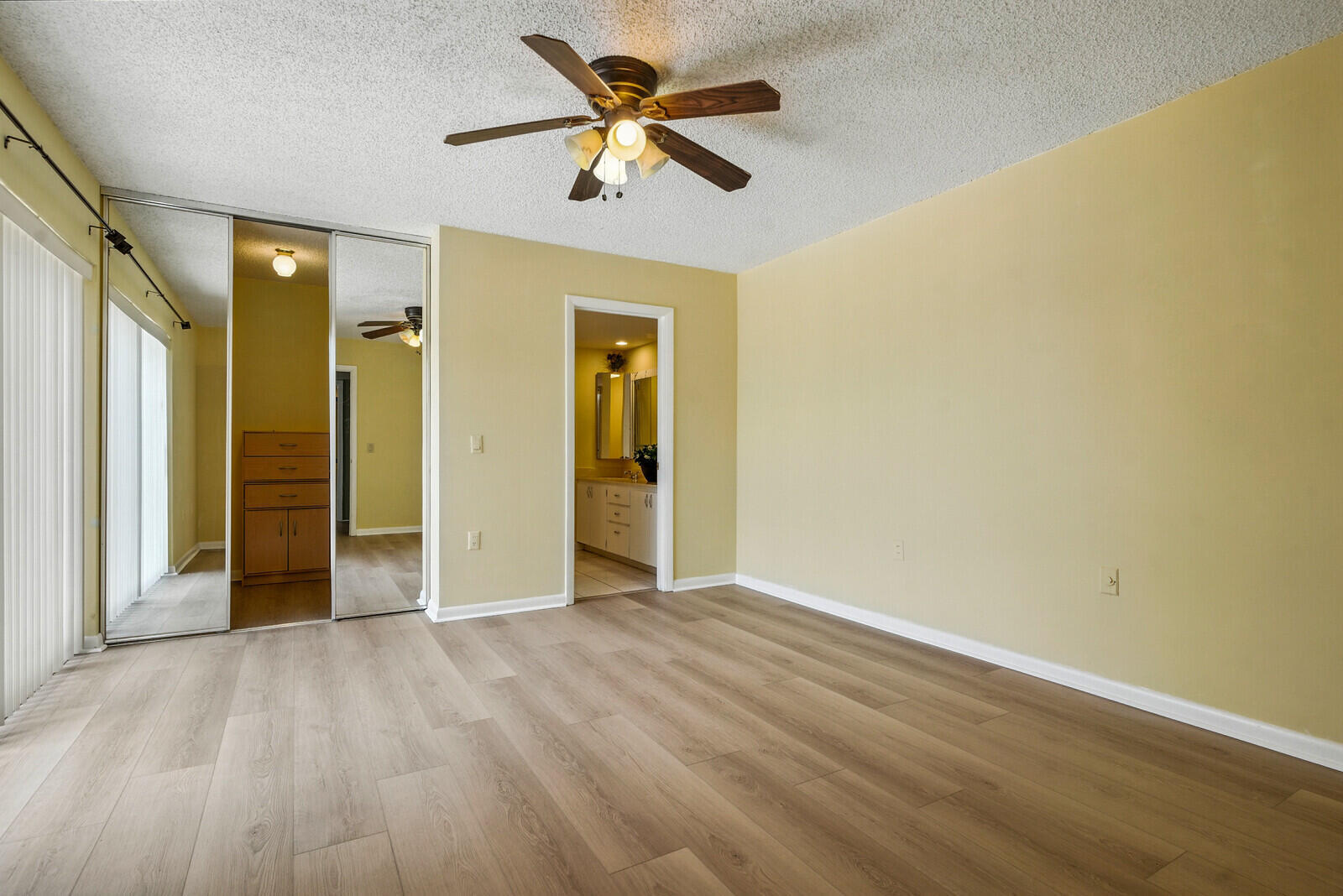 622 6th Way Property Photo 25
