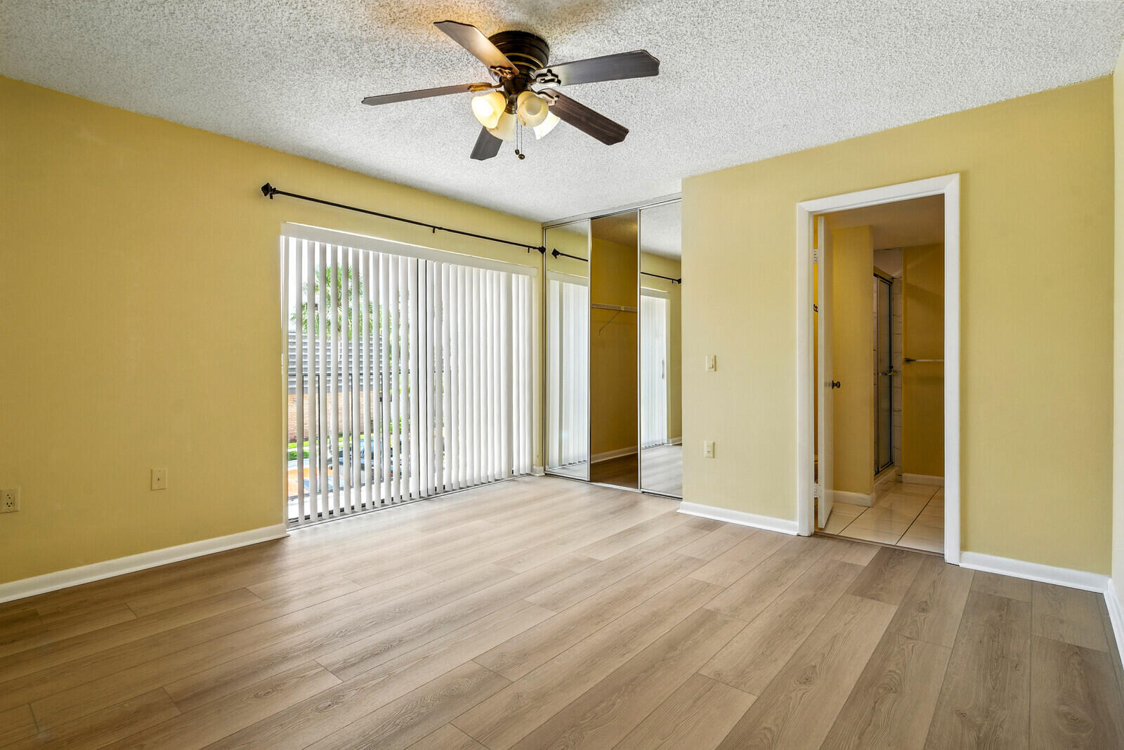 622 6th Way Property Photo 27