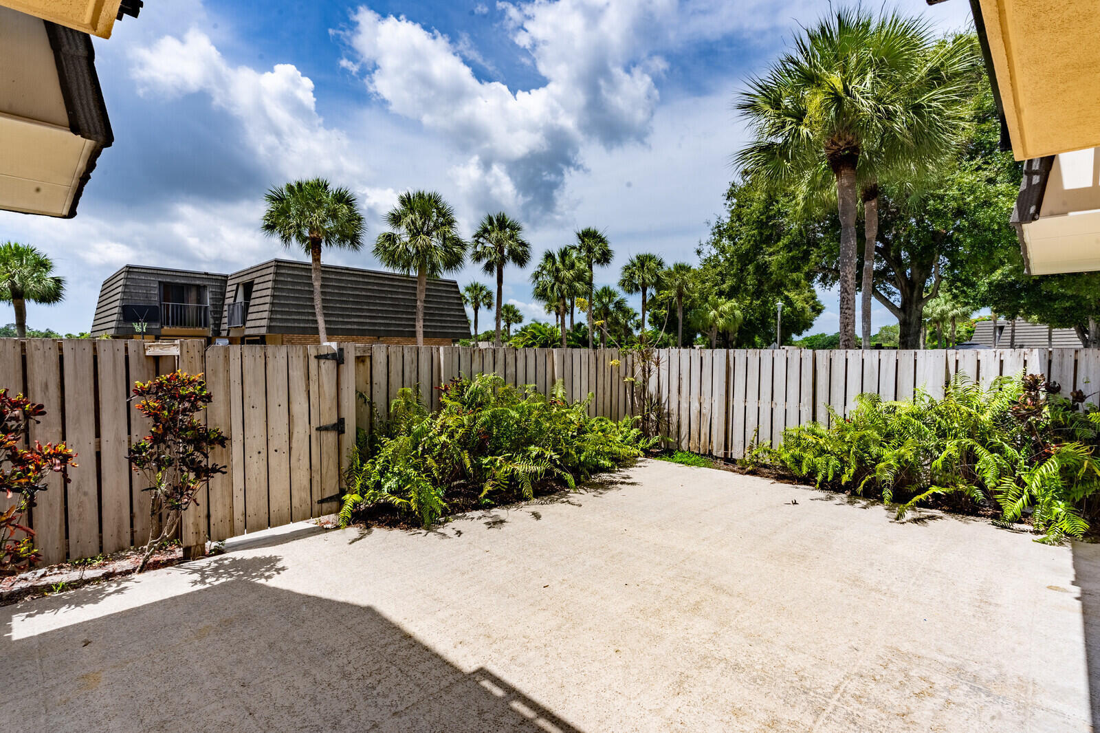 622 6th Way Property Photo 30