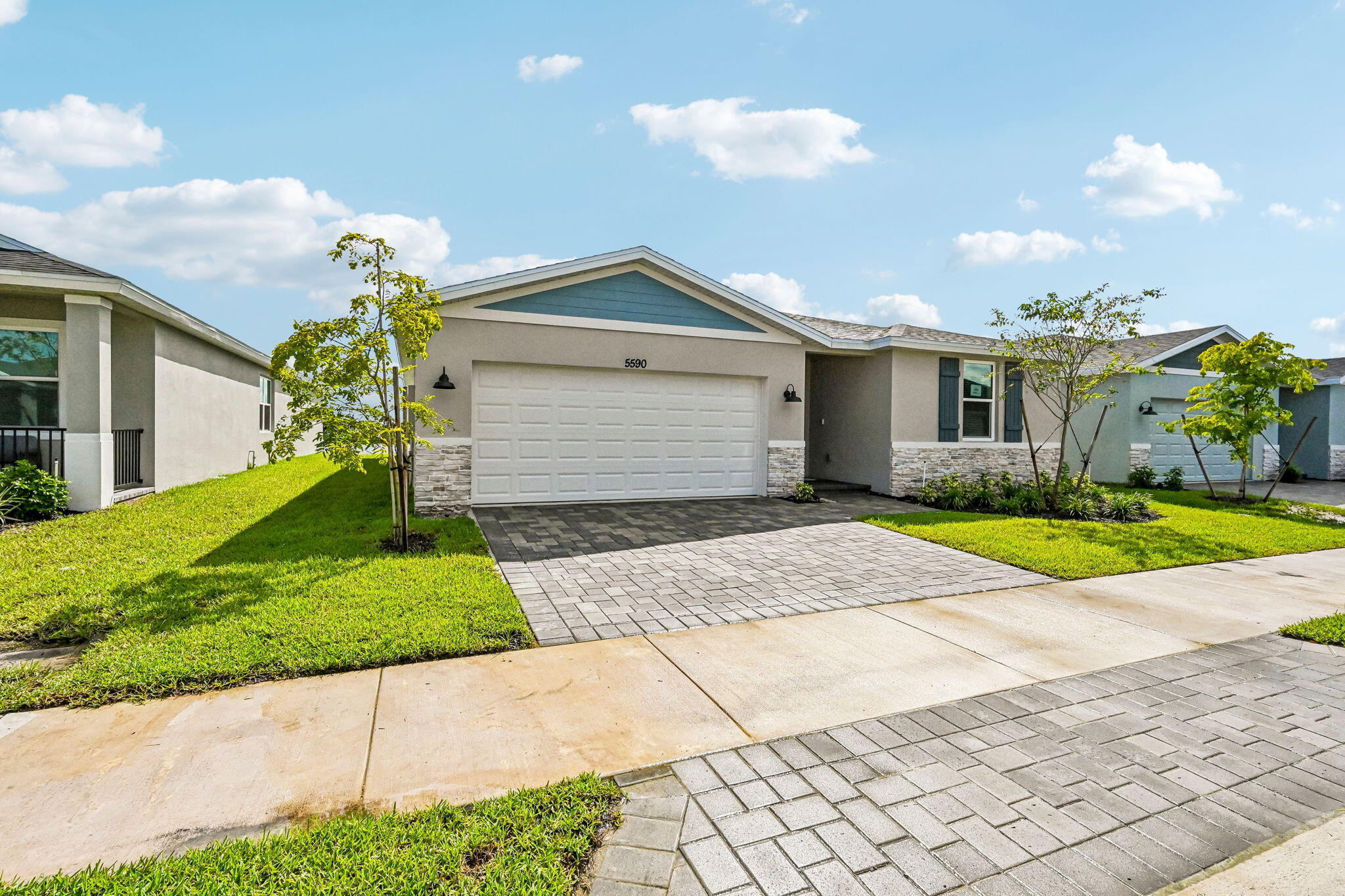 5590 Hampton Park Circle Property Photo 4