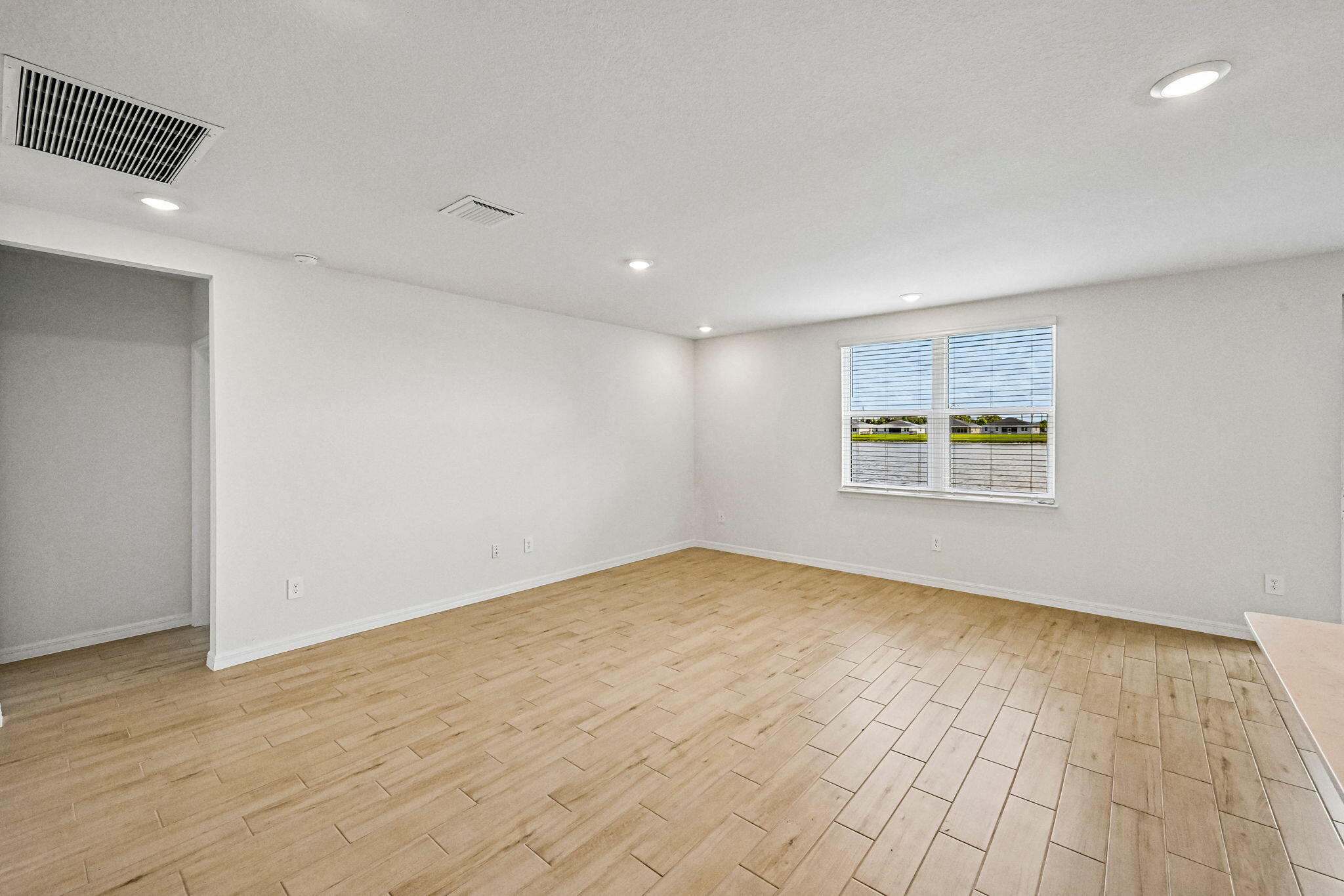 5590 Hampton Park Circle Property Photo 7