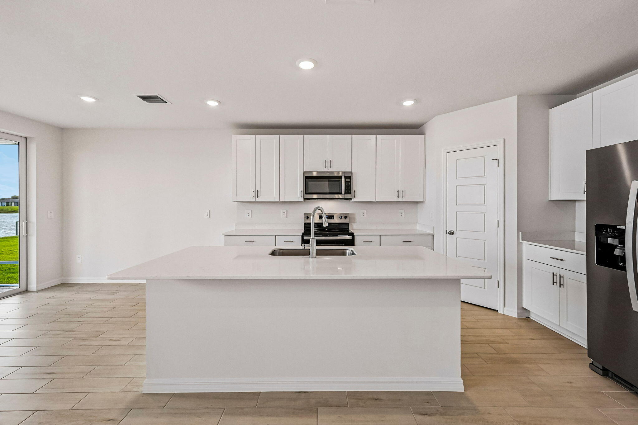 5590 Hampton Park Circle Property Photo 10