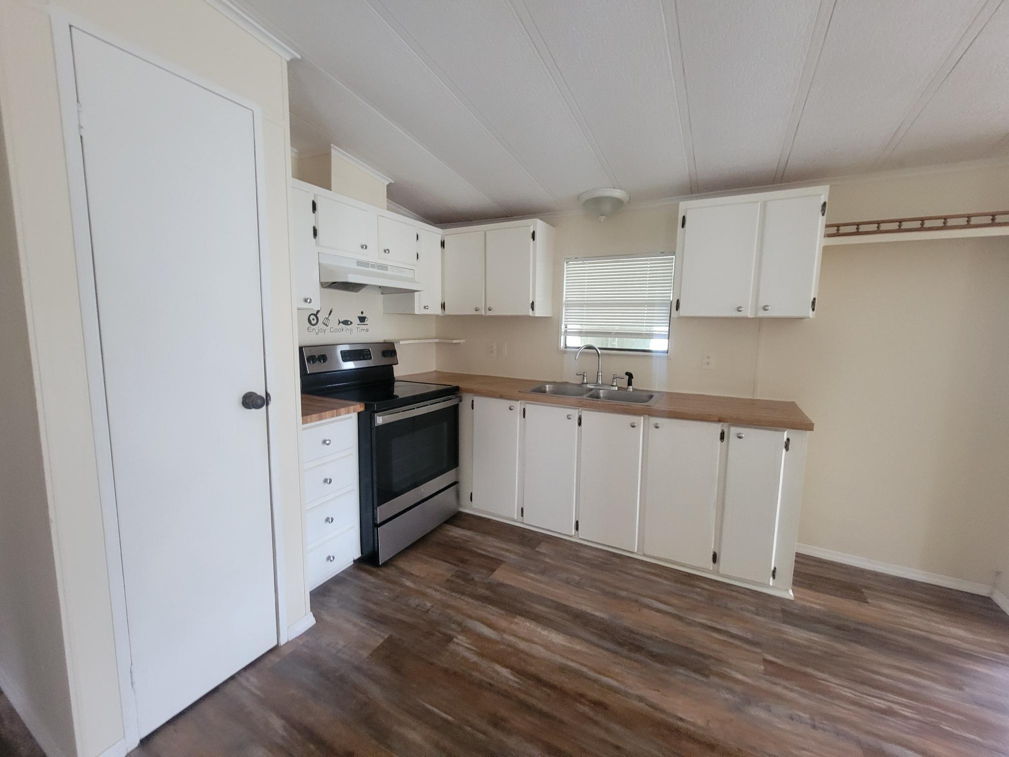 1248 Chobee Street Property Photo 4