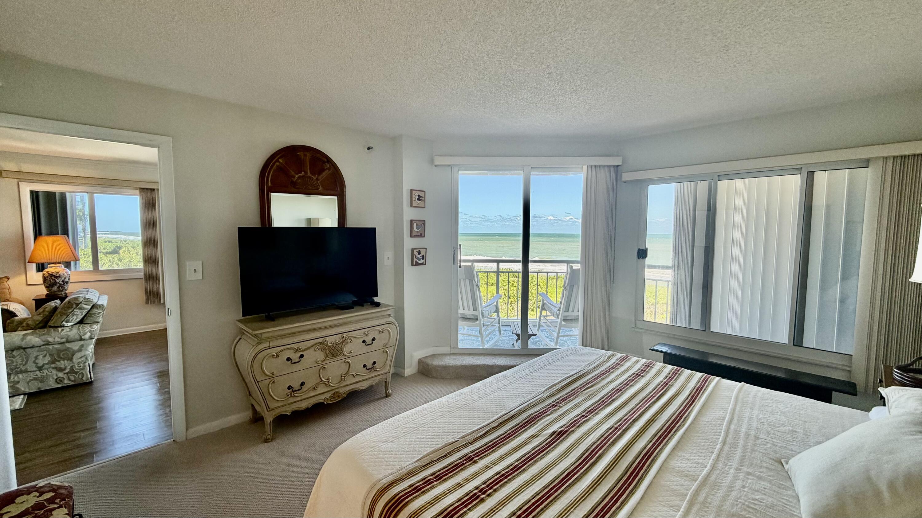 3870 N Hwy A1a 401 Property Photo 14