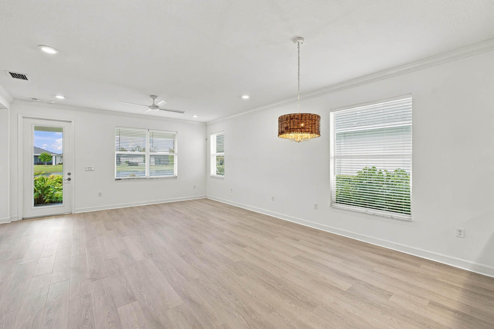 791 Se Woodbine Road Property Photo 13