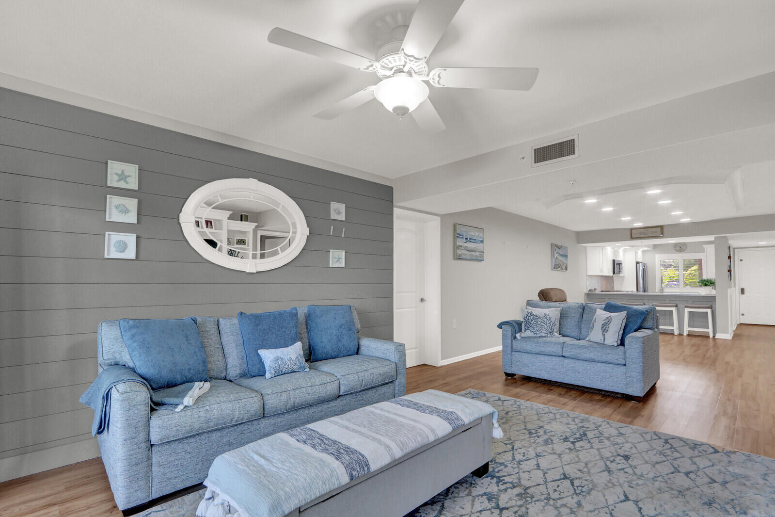 701 Seafarer Circle 105 Property Photo 5