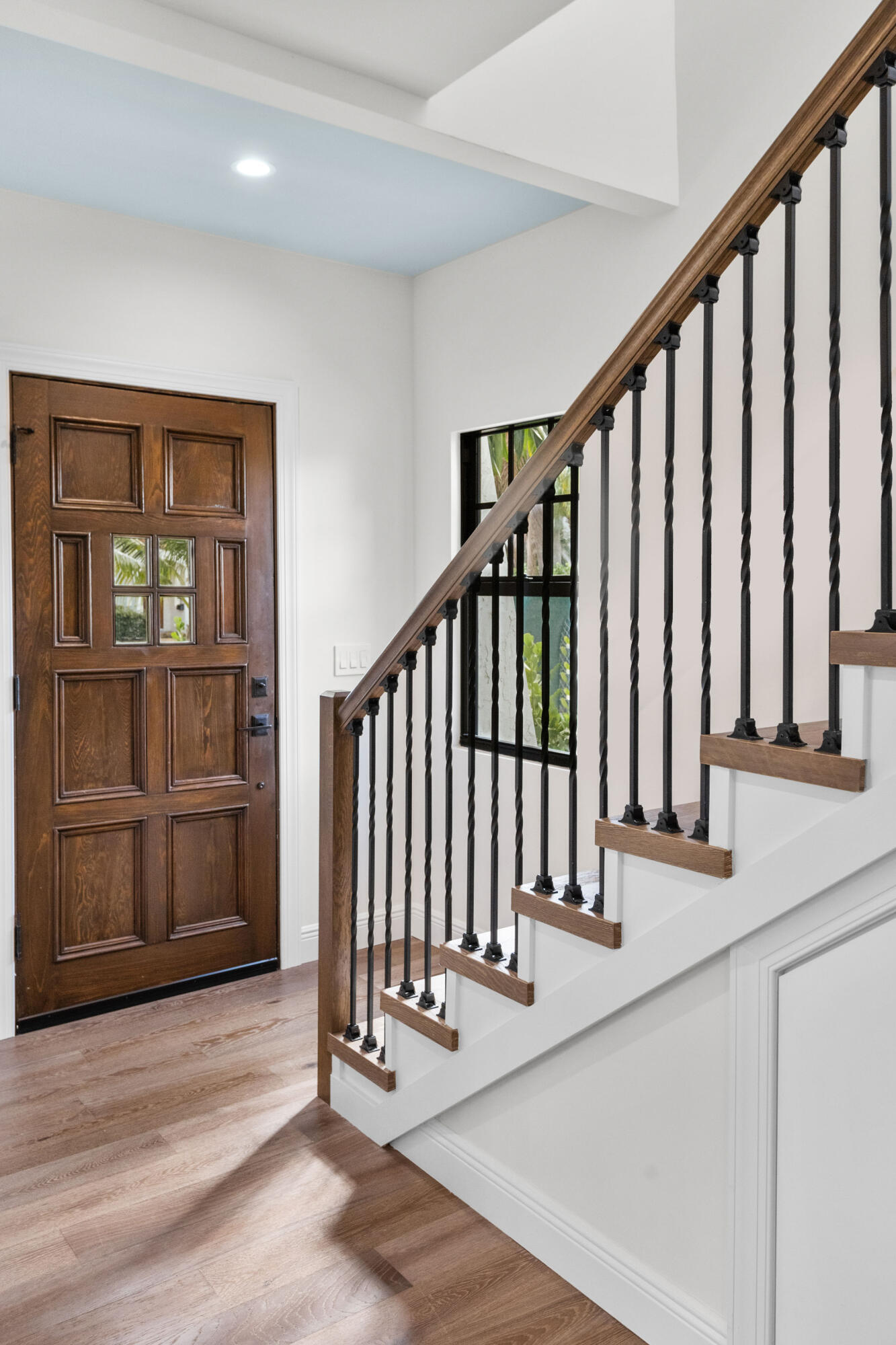 225 Monroe Drive Property Photo 12