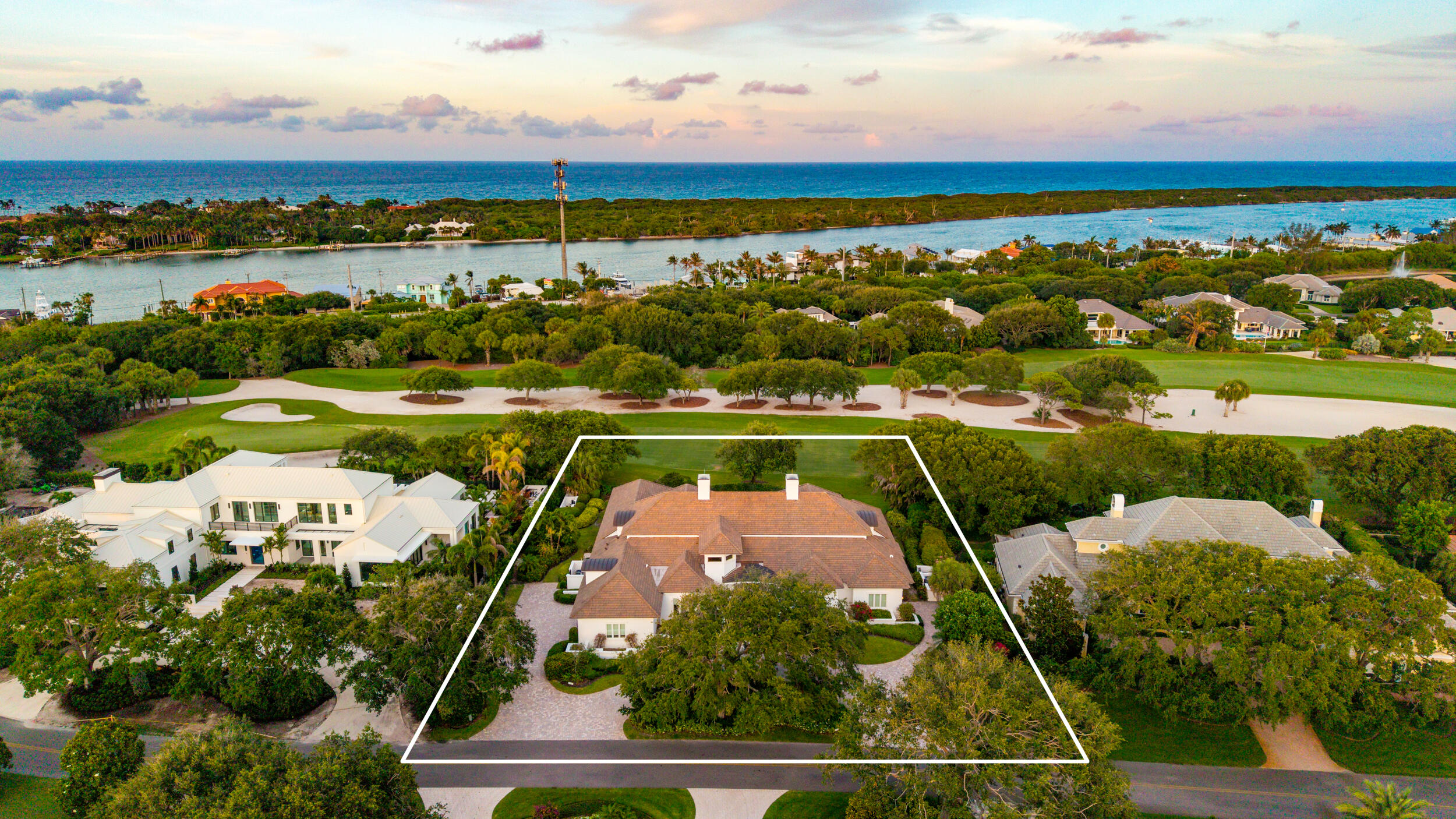 17965 Se Village Circle Property Photo 3