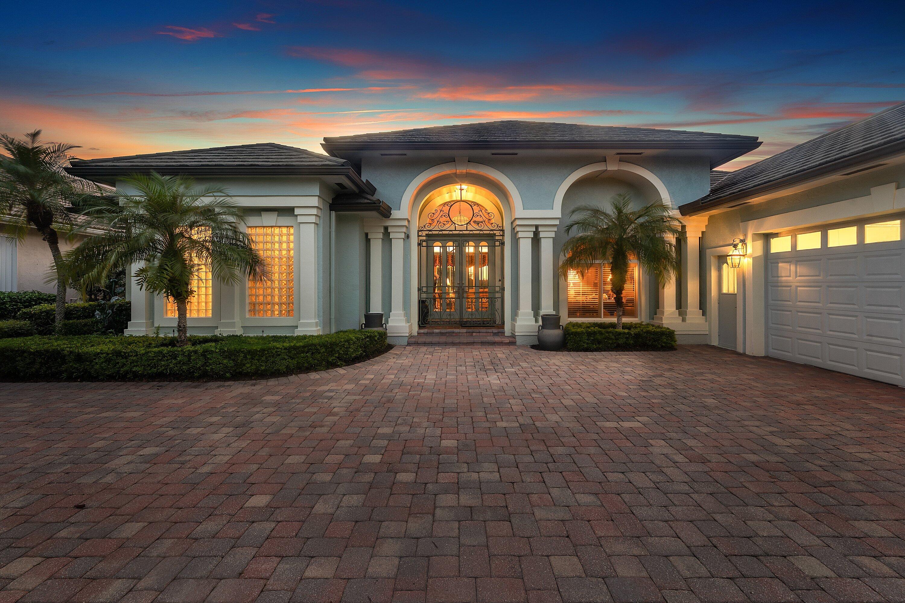 54 Cayman Place Property Photo 5