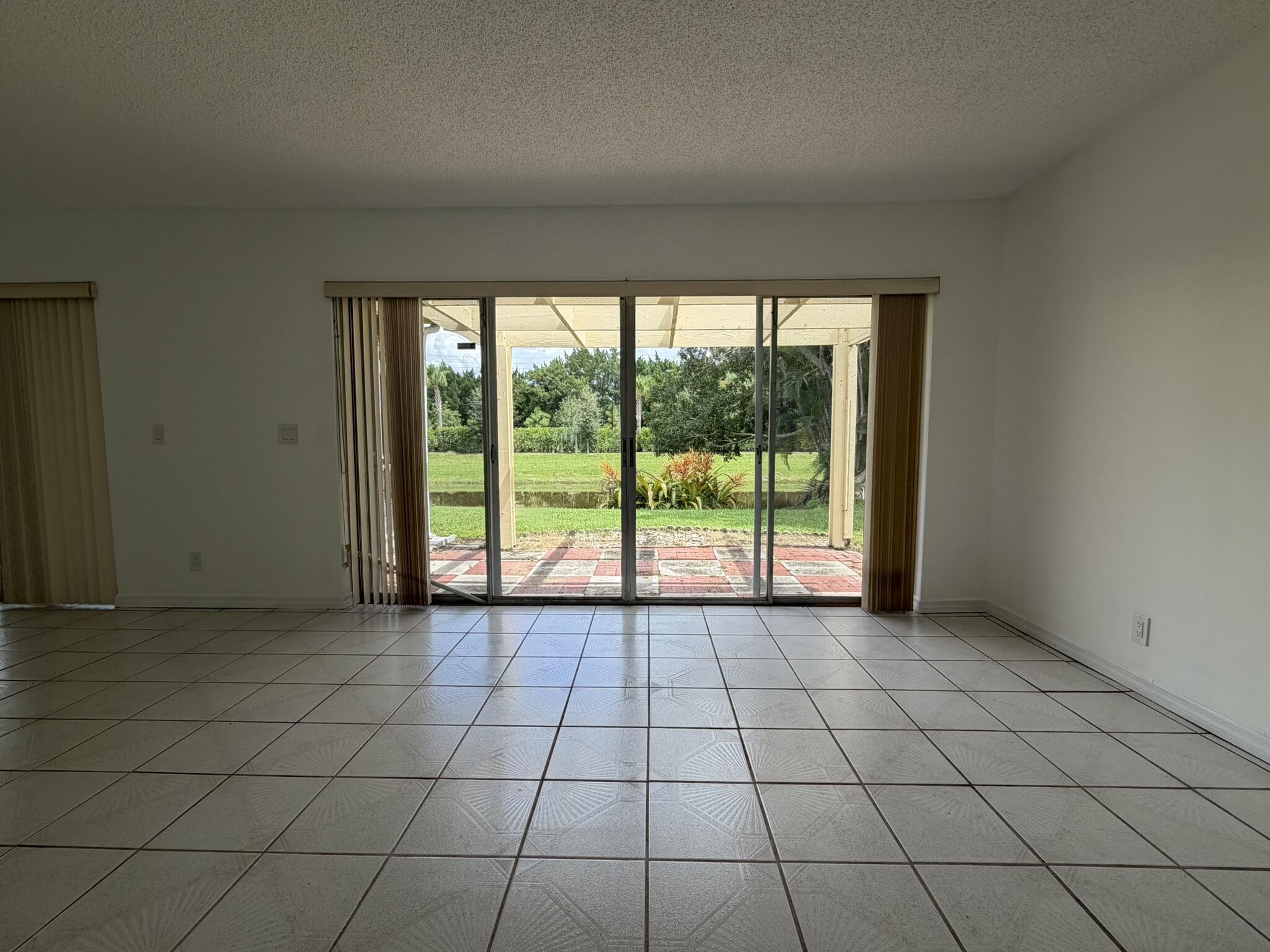 7240 Pineforest Circle Property Photo 13