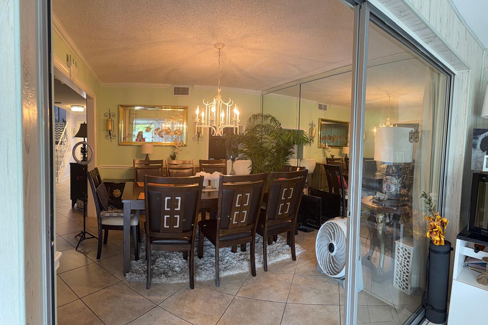 627 Laconia Circle B Property Photo 4