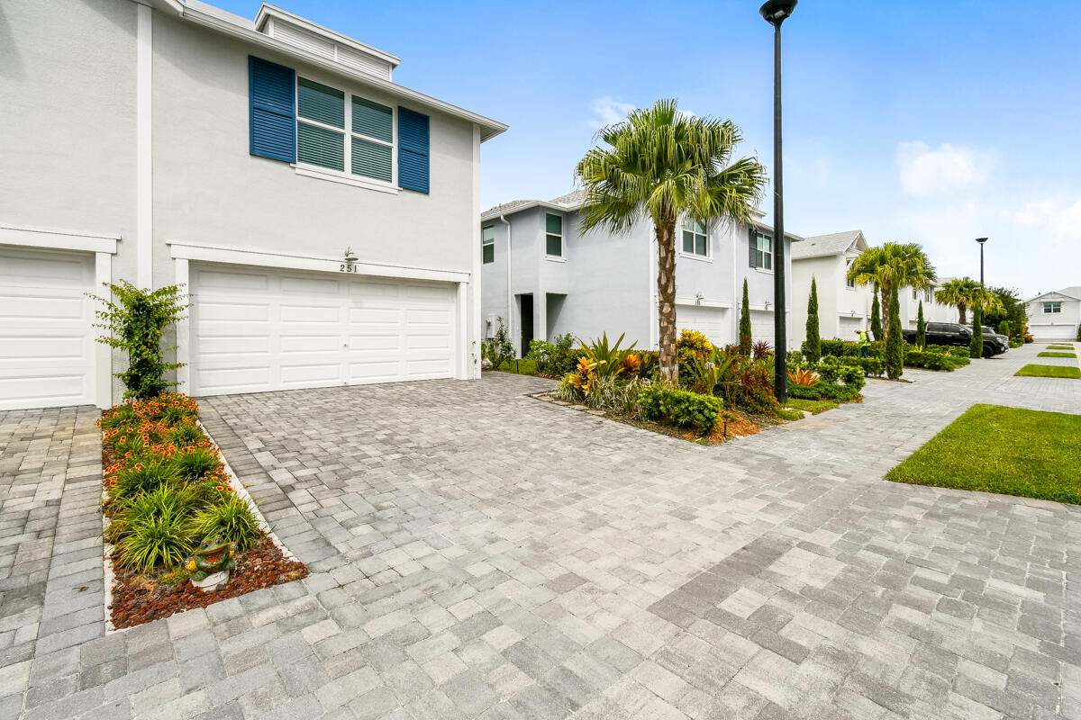 251 Osprey Preserve Boulevard Property Photo 5