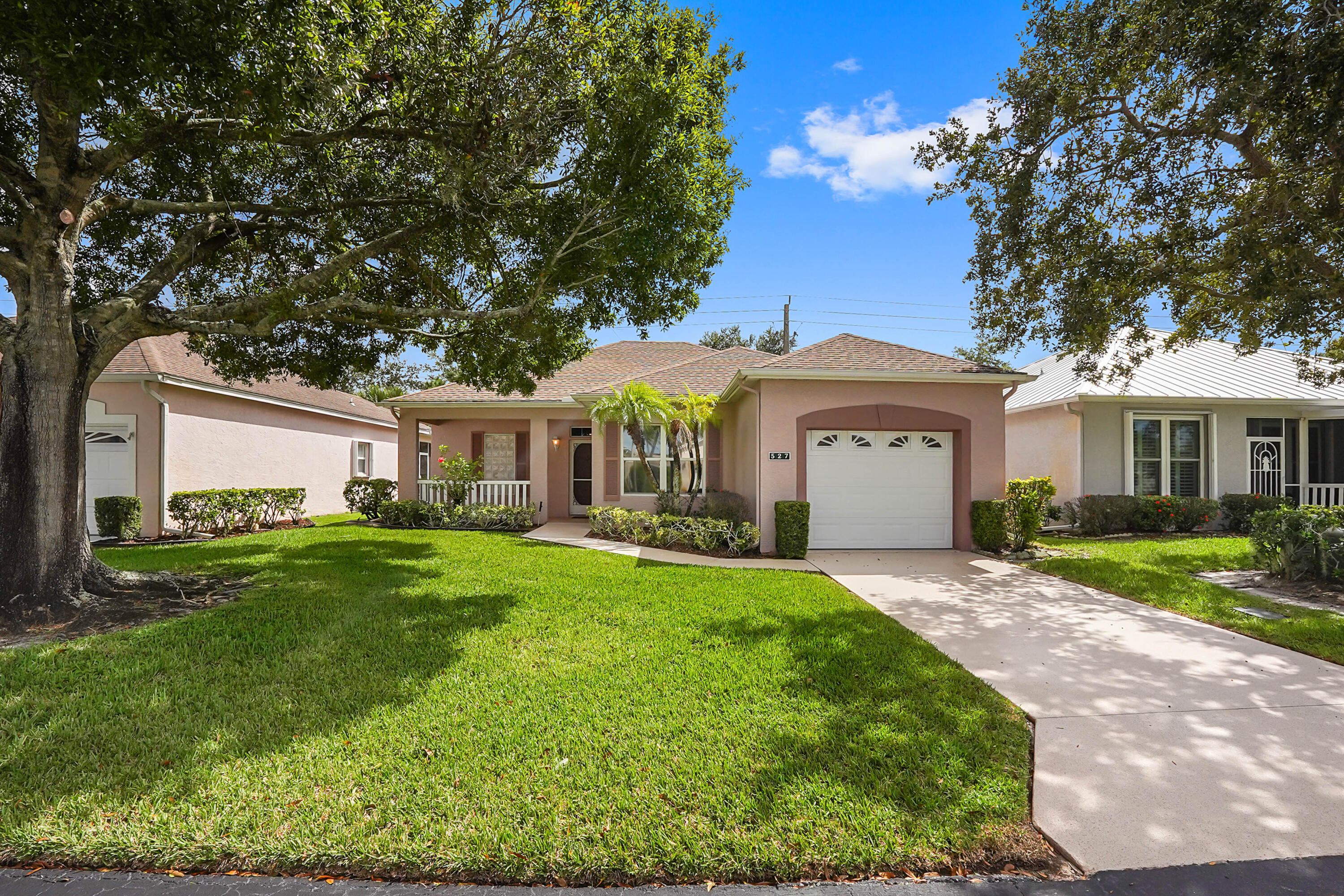 527 Nw Portofino Lane Property Photo 1