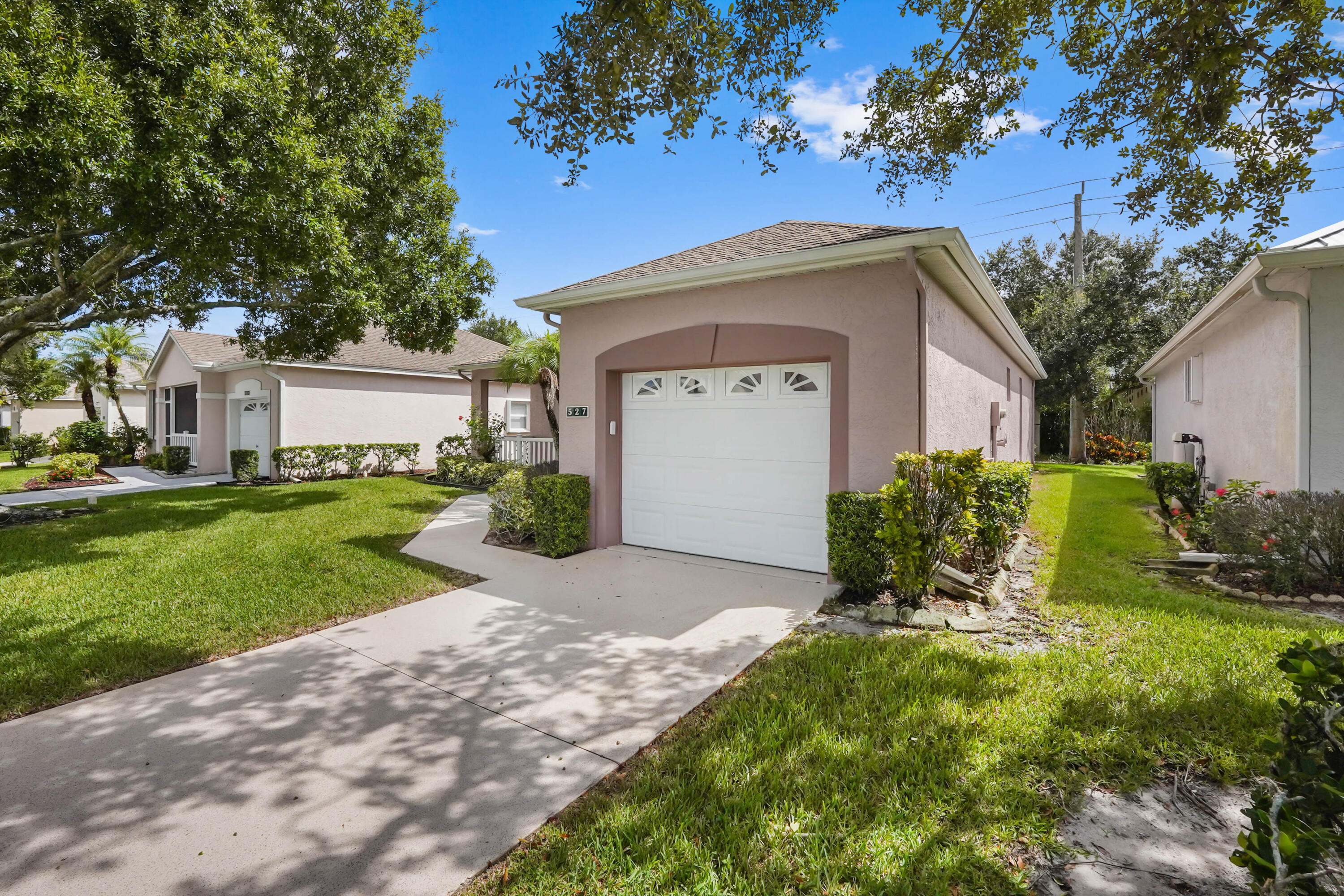 527 Nw Portofino Lane Property Photo 4
