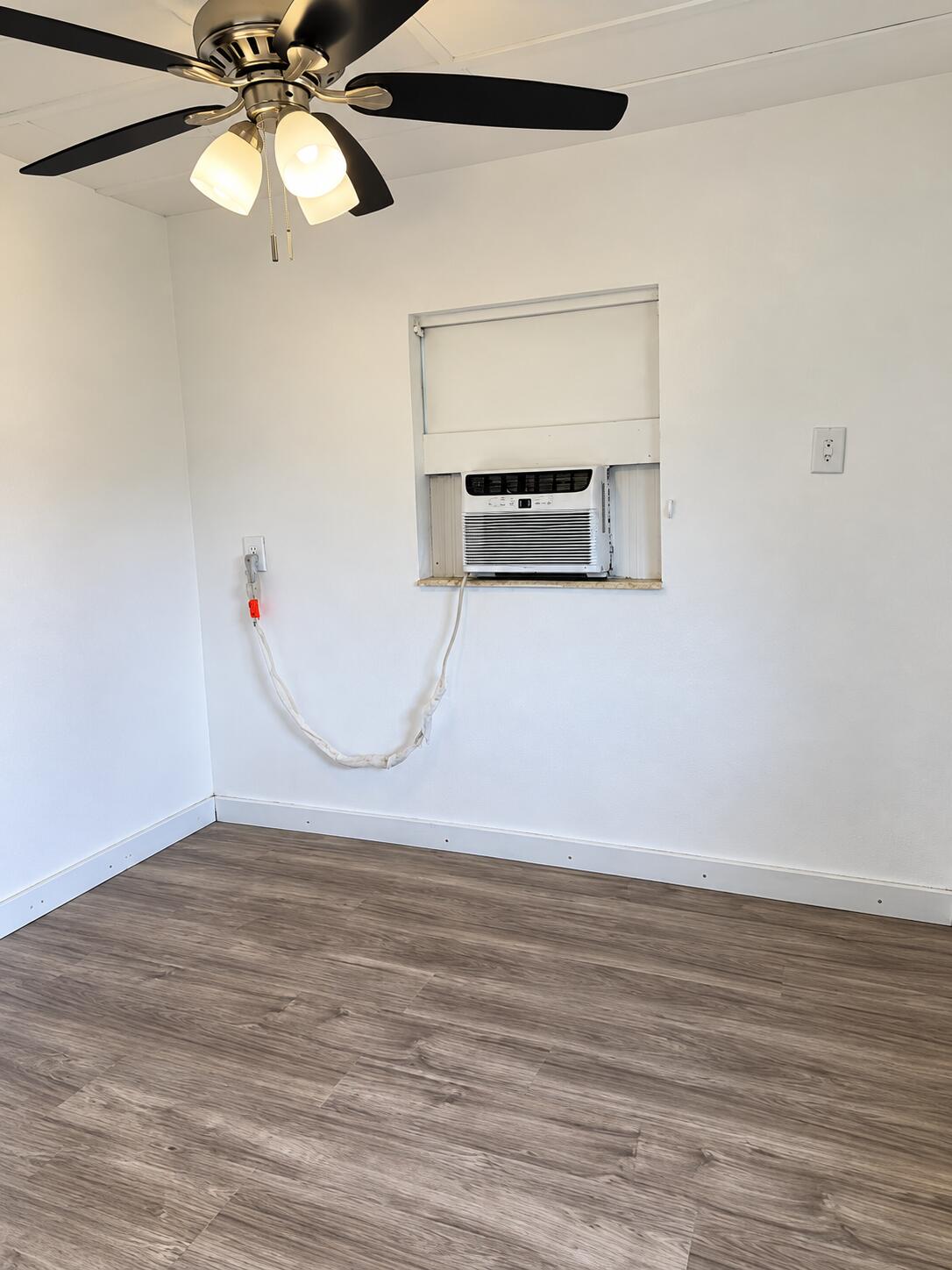1713 Cleveland Street Property Photo 3